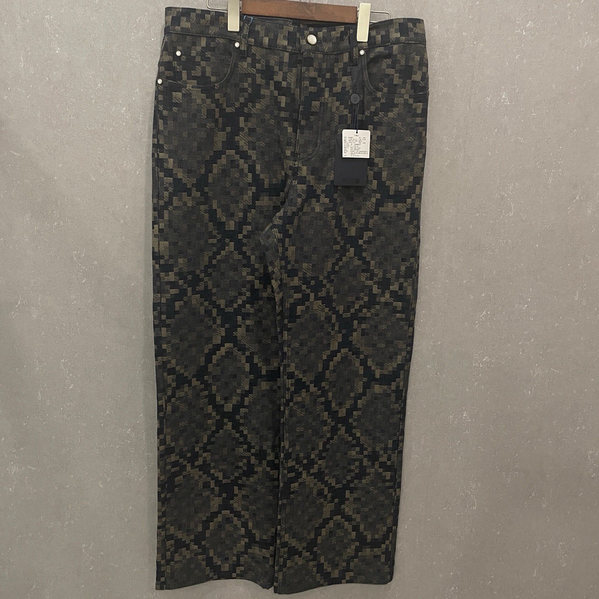 Louis Vuitton Louis Vuitton Snake Jacquard Skate Jeans 34 Size US 34 / EU 50 - 3 Thumbnail