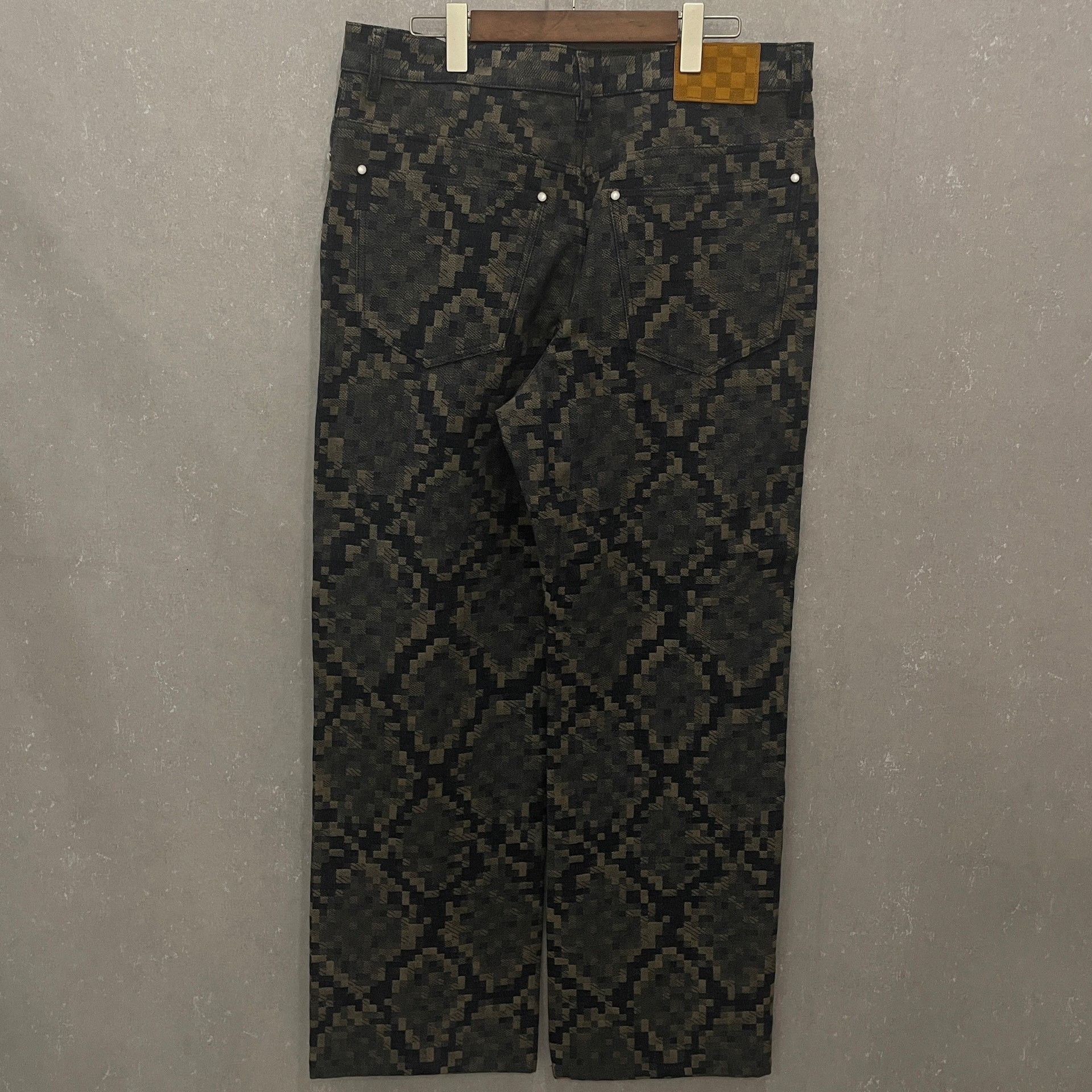 Louis Vuitton Louis Vuitton Snake Jacquard Denim Jeans 30 Size US 30 / EU 46 - 4 Thumbnail