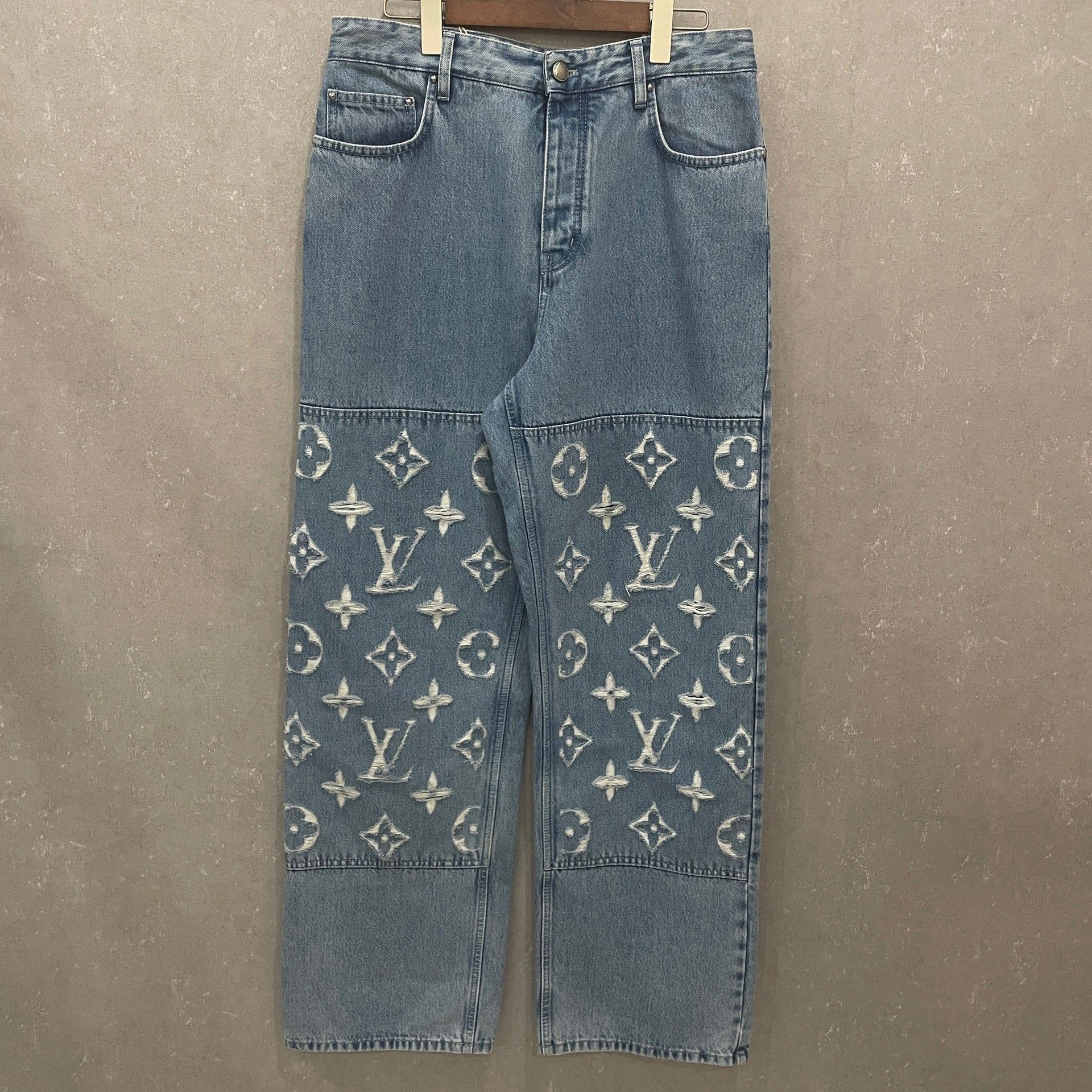 Louis Vuitton Louis Vuitton Monogram Distressed Denim Jeans 31 Size US 31 - 3 Thumbnail