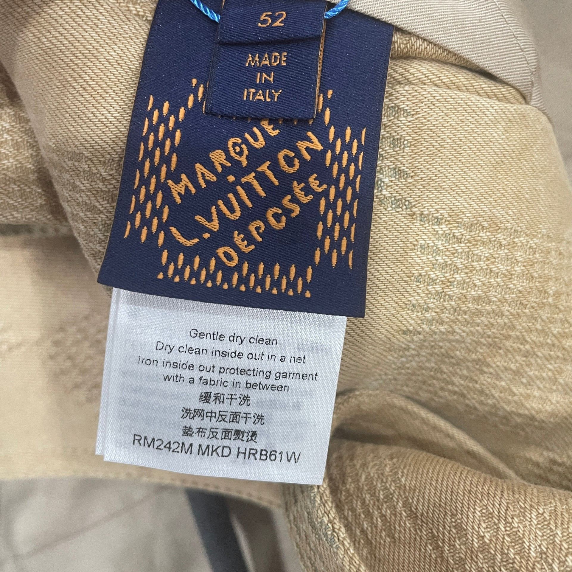 Louis Vuitton Louis Vuitton Damier Turquoise Button Jacket 52 Size US L / EU 52-54 / 3 - 6 Thumbnail