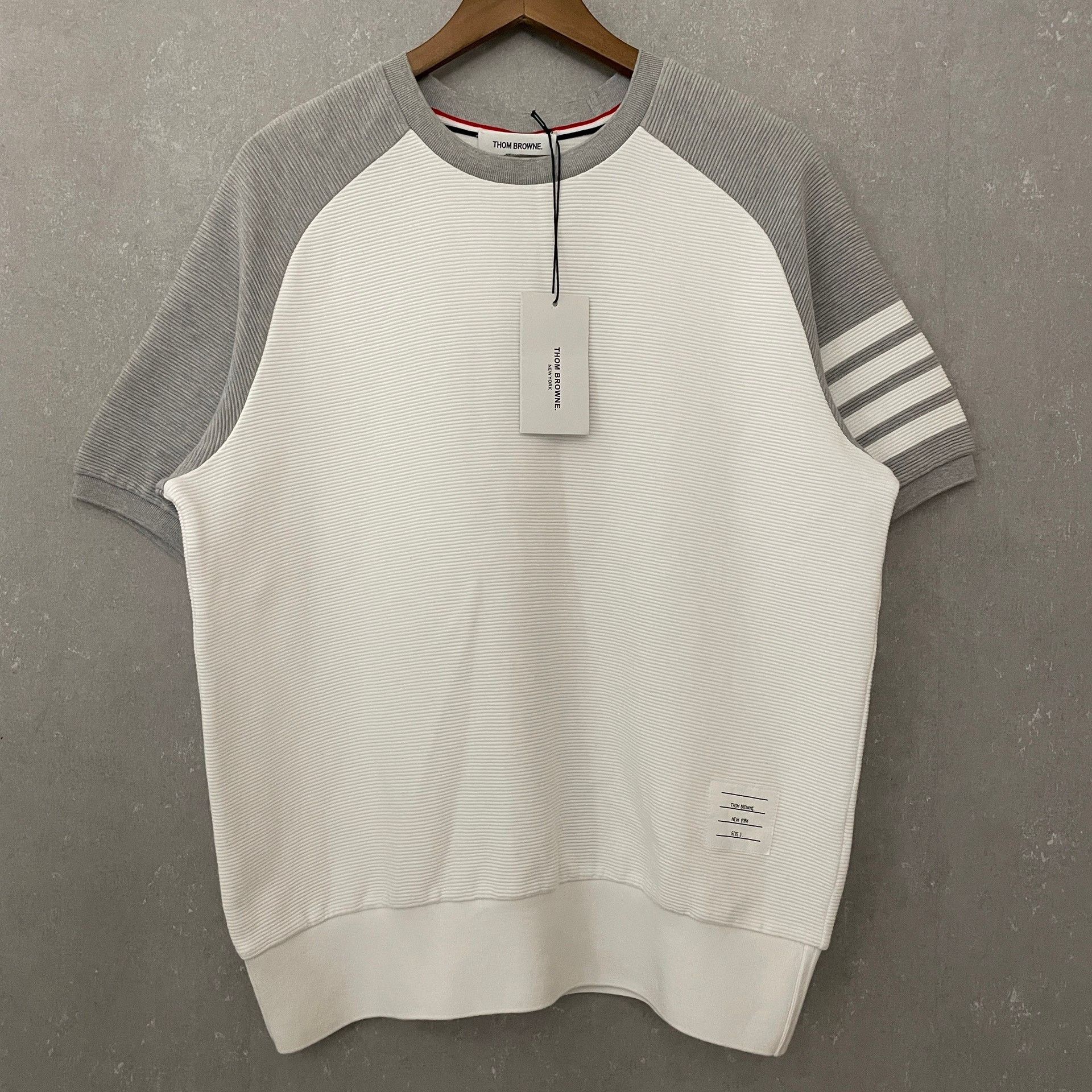 Thom Browne Thom Browne 4-Bar Waffle Knit T-Shirt Size 3 Size US L / EU 52-54 / 3 - 2 Thumbnail