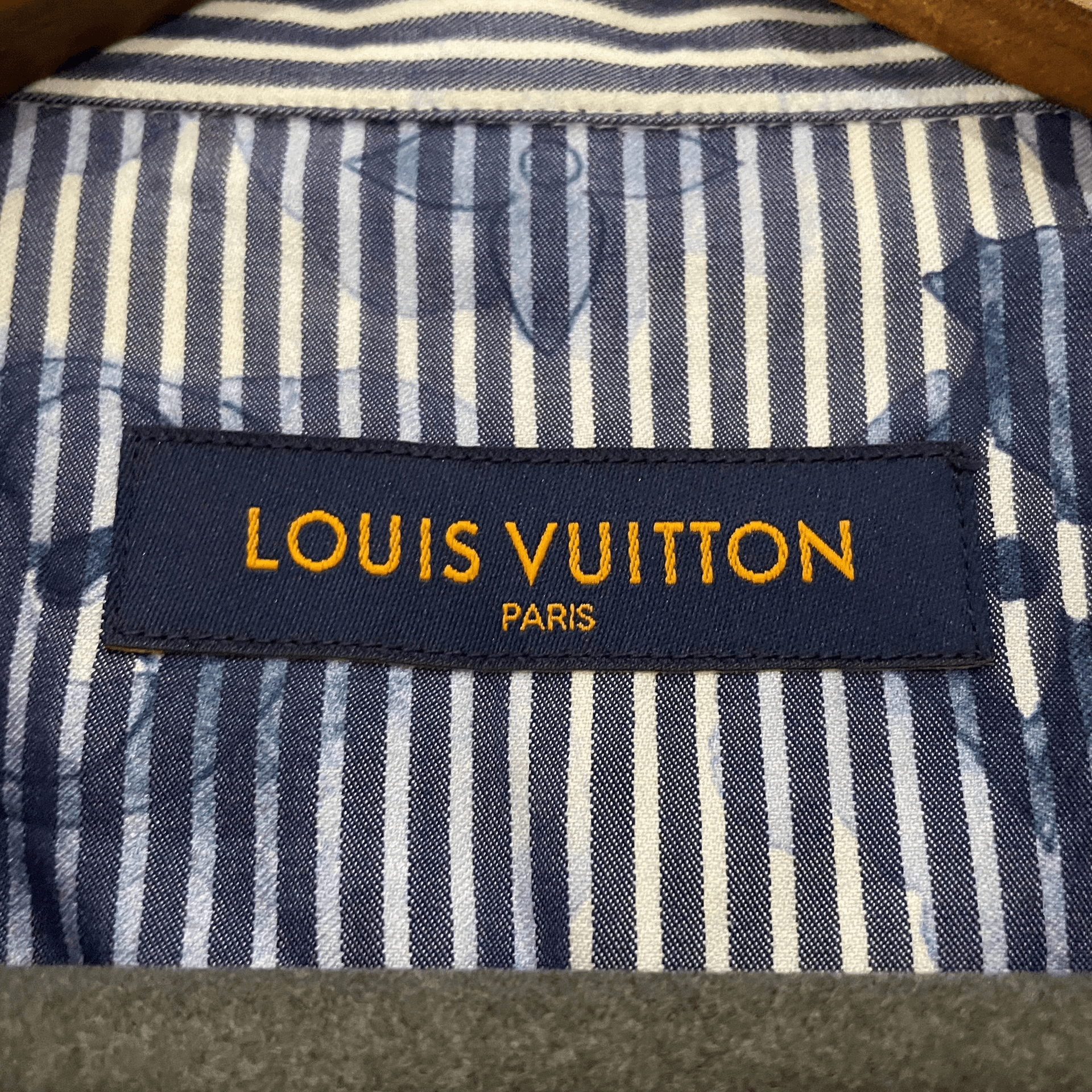 Louis Vuitton Louis Vuitton Monogram Ink Print Striped Shirt M Size US M / EU 48-50 / 2 - 4 Thumbnail