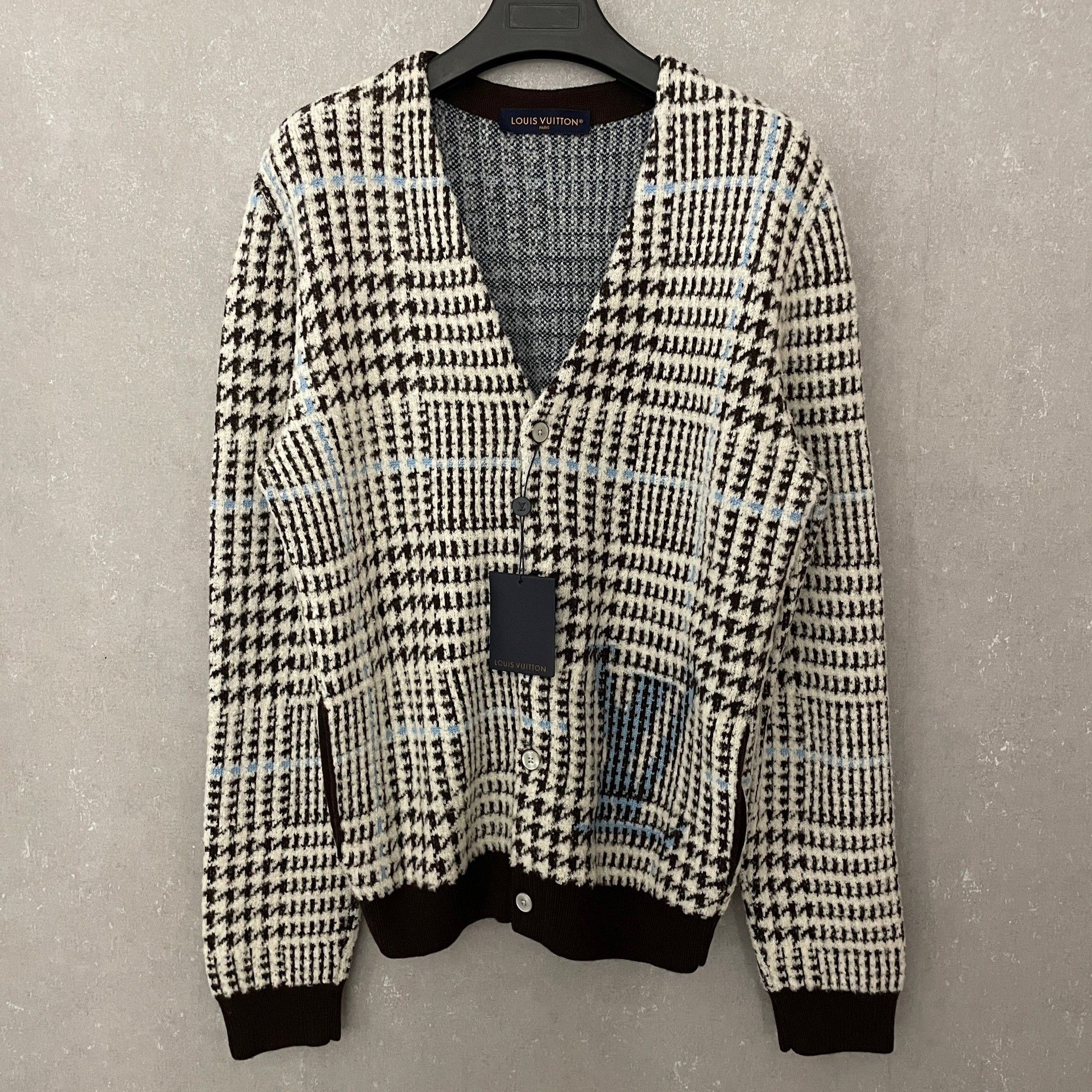 Louis Vuitton Louis Vuitton Checkered Logo Cardigan US L Size US L / EU 52-54 / 3 - 2 Thumbnail