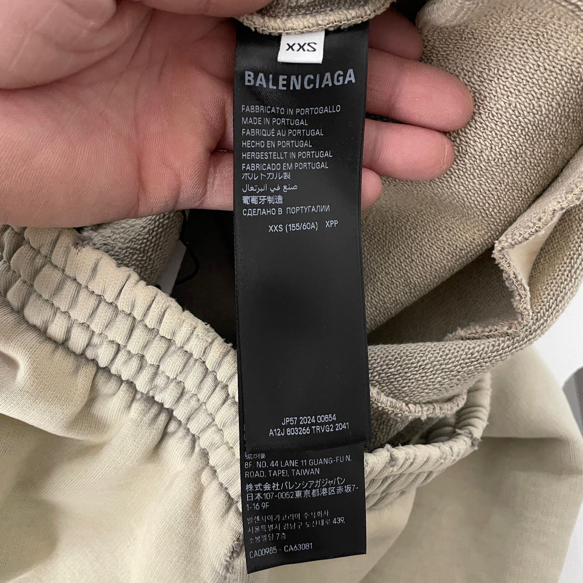 Balenciaga Balenciaga Dragon Totem Sweatpants XXS Size US 26 / EU 42 - 5 Thumbnail
