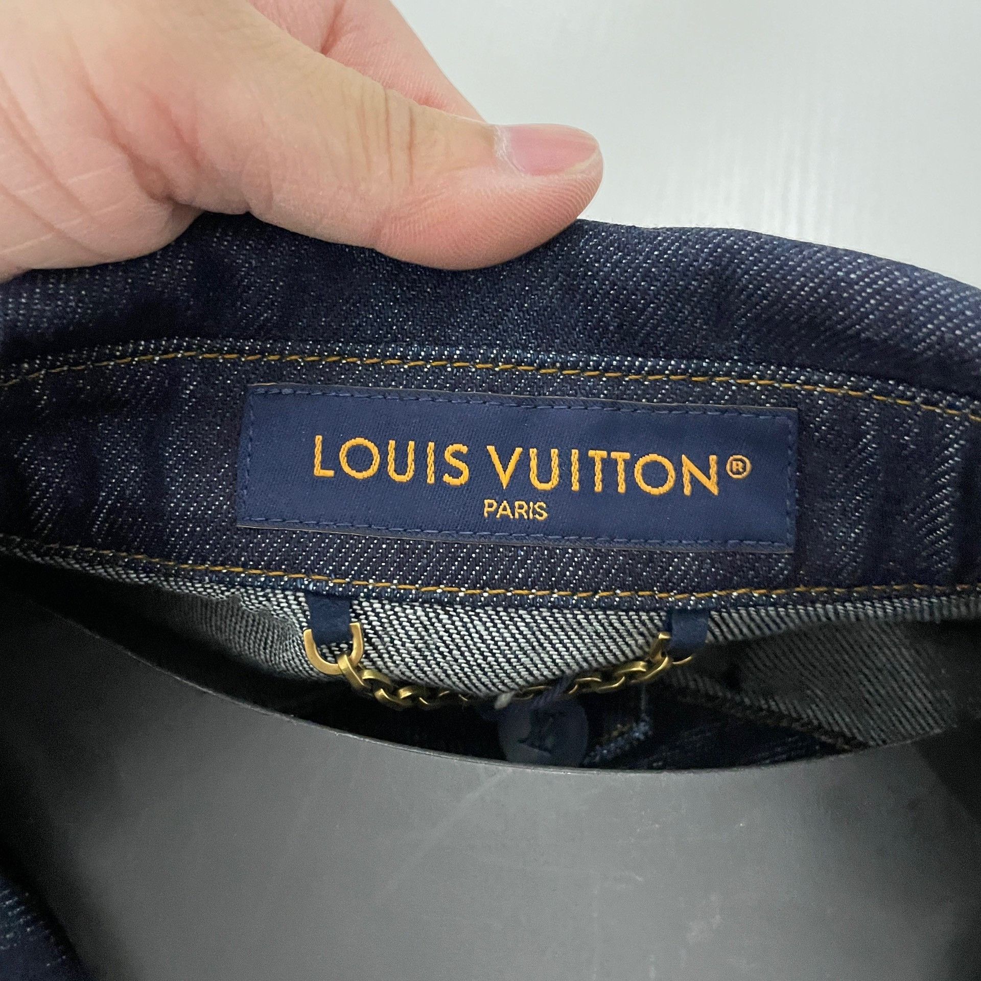 Louis Vuitton Louis Vuitton Logo Embroidered Denim Shirt US XXL Size US XXL / EU 58 / 5 - 4 Thumbnail