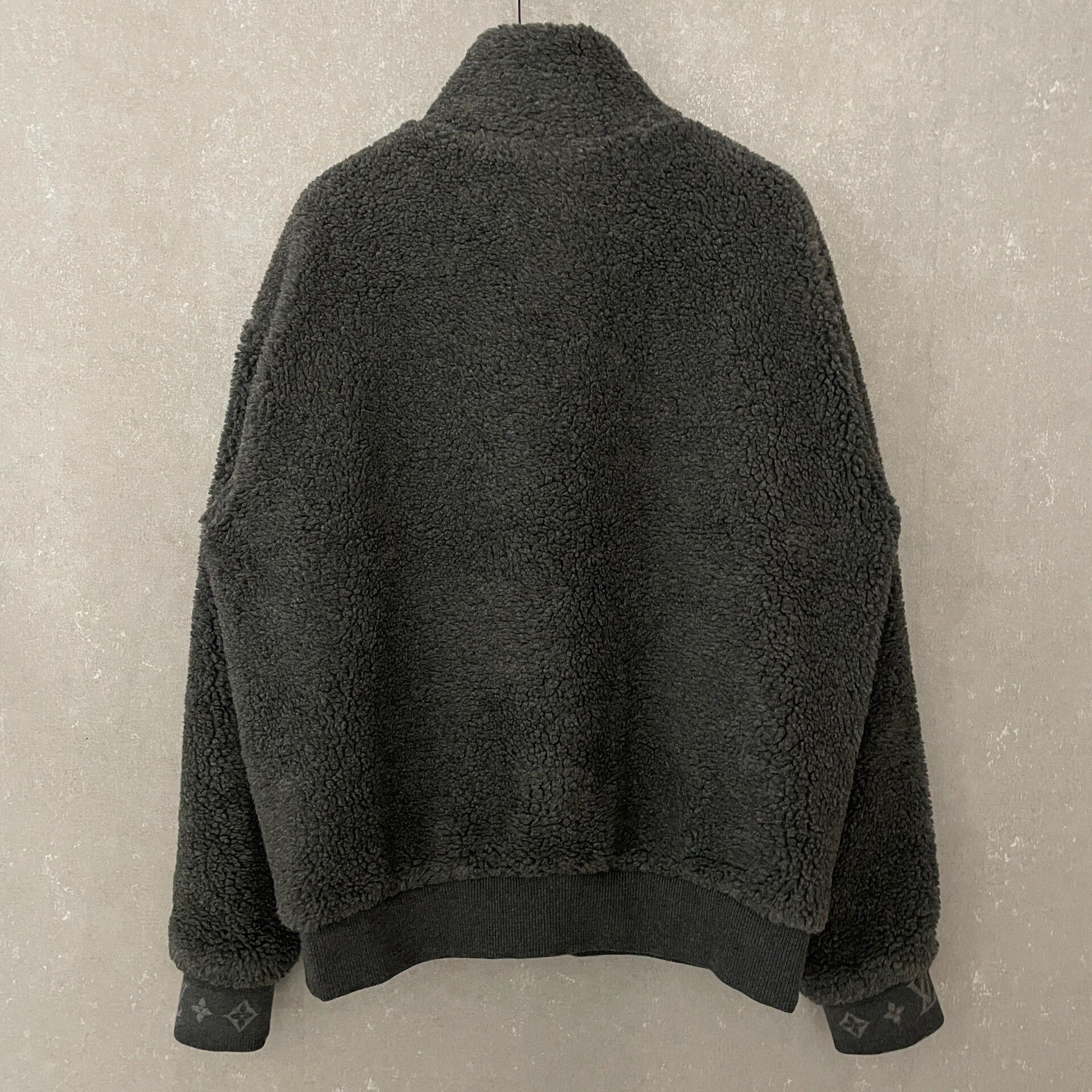 Louis Vuitton Louis Vuitton Leather Patch Fleece Zip Jacket Size M Size US M / EU 48-50 / 2 - 3 Thumbnail