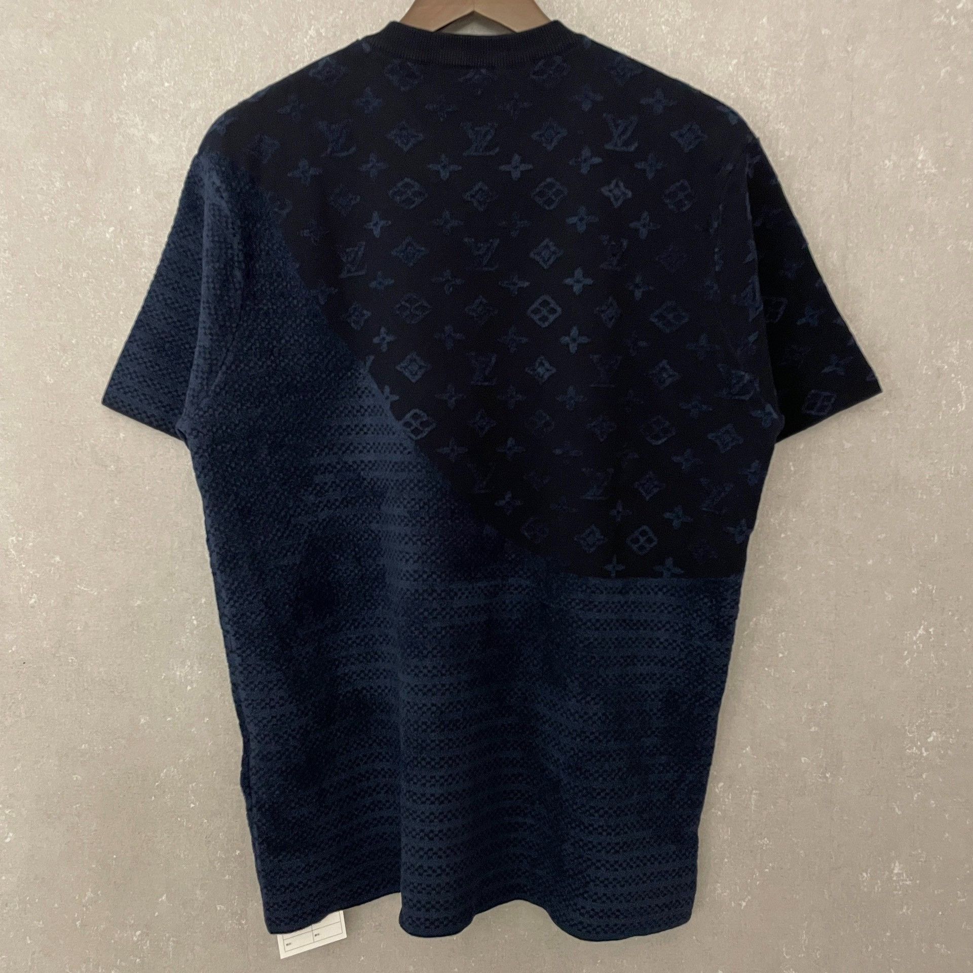 Louis Vuitton Louis Vuitton Monogram Flocked T-Shirt M Size US M / EU 48-50 / 2 - 3 Thumbnail