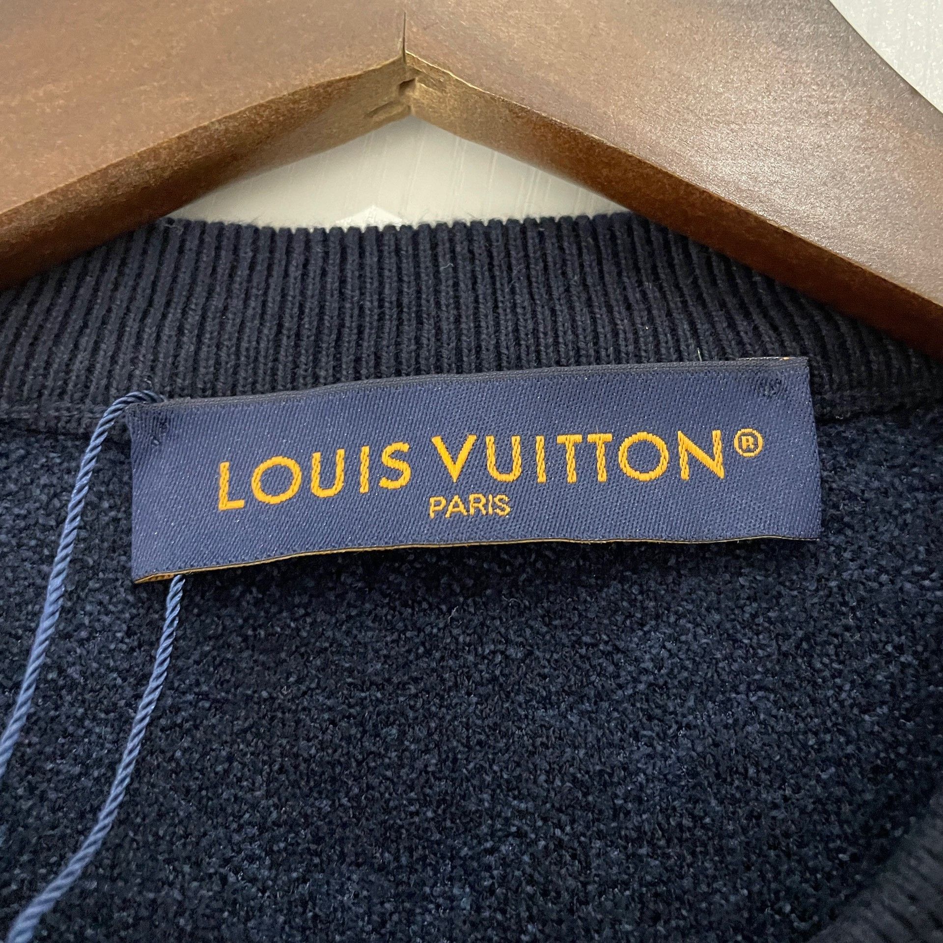 Louis Vuitton Louis Vuitton Monogram Flocked T-Shirt M Size US M / EU 48-50 / 2 - 4 Thumbnail