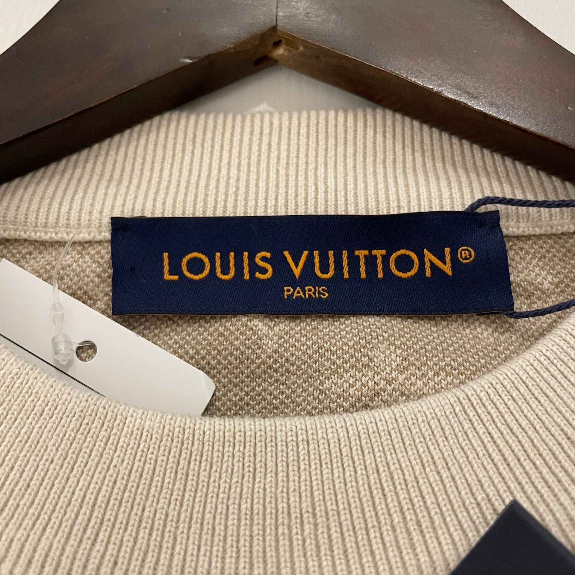 Louis Vuitton Louis Vuitton Monogram Gradient Knit Sweater Size S Size US S / EU 44-46 / 1 - 4 Thumbnail