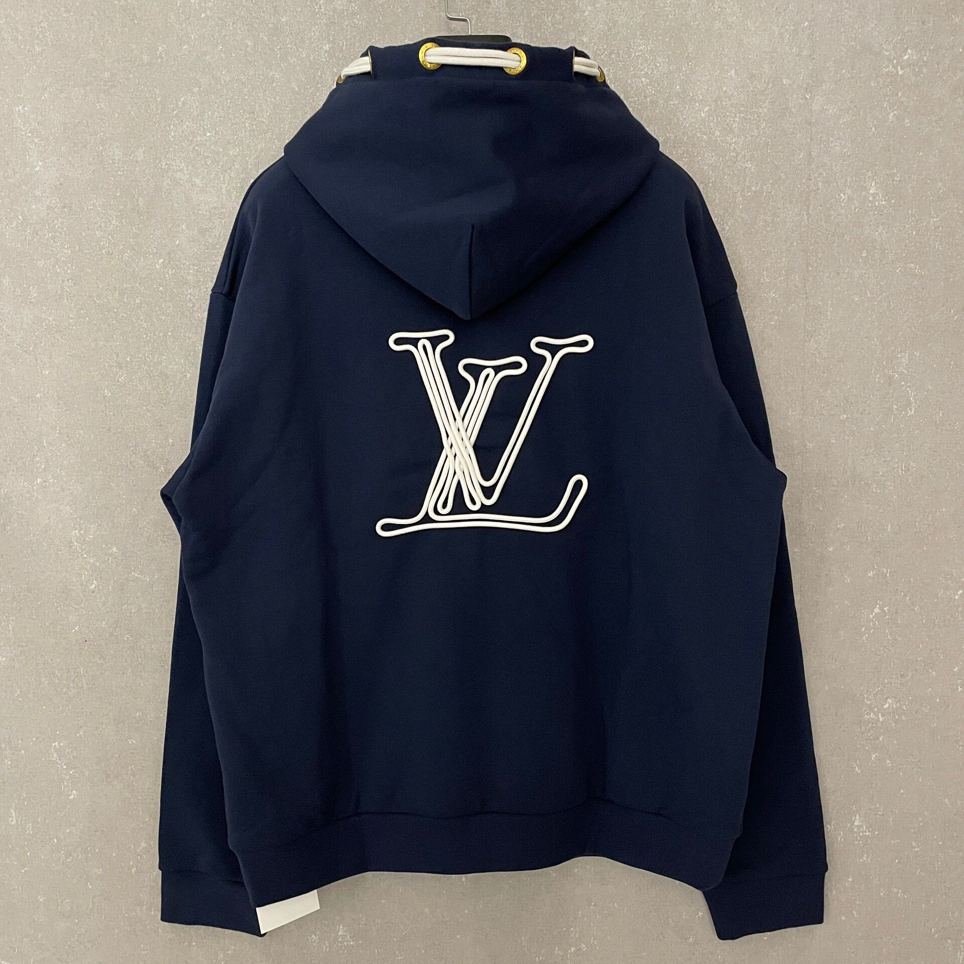Louis Vuitton Louis Vuitton Logo Embroidered Hoodie XL Size US XL / EU 56 / 4 - 3 Thumbnail