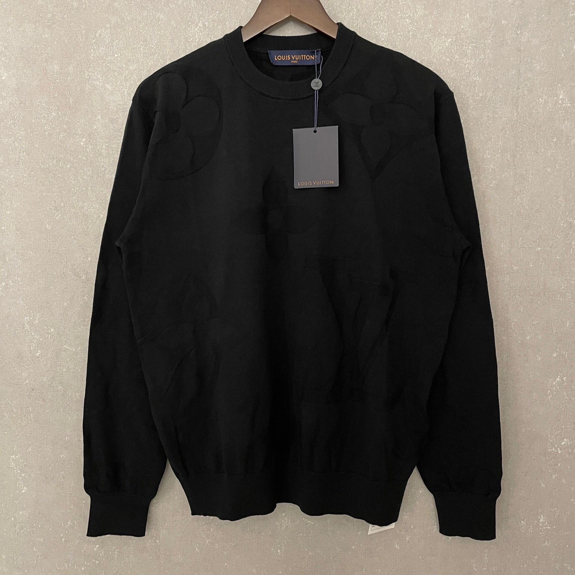 Louis Vuitton Louis Vuitton Tonal Monogram Knit Sweater Size M Size US M / EU 48-50 / 2 - 2 Thumbnail