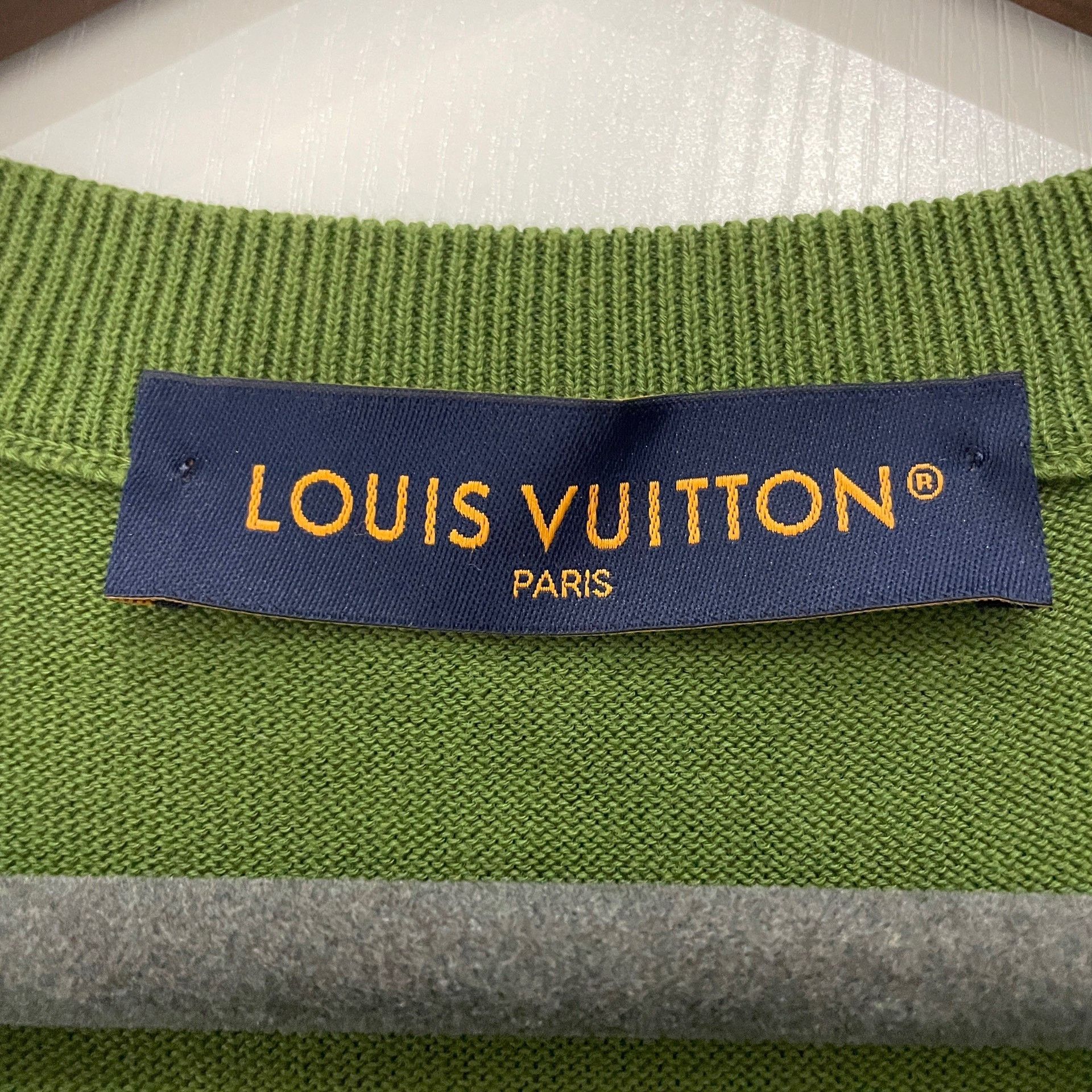 Louis Vuitton Louis Vuitton Dog Graphic Green T-Shirt Size 5L Size US XL / EU 56 / 4 - 4 Thumbnail