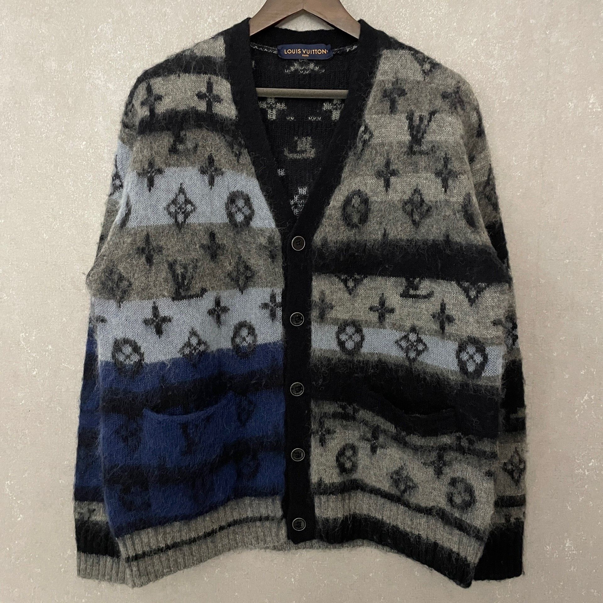 Louis Vuitton Louis Vuitton Monogram Mohair Cardigan L Size US L / EU 52-54 / 3 - 2 Thumbnail
