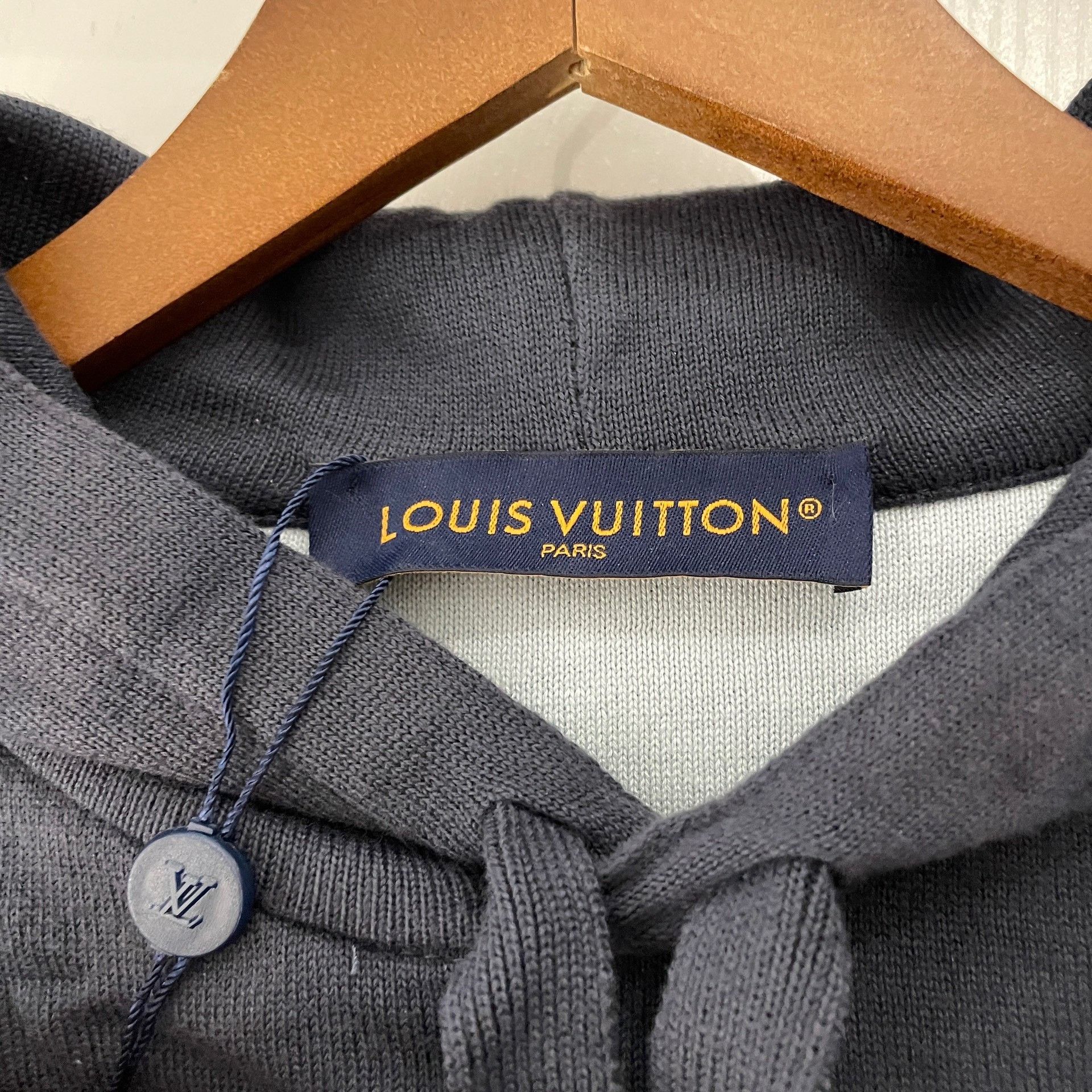 Louis Vuitton Louis Vuitton Monogram Gradient Hoodie L Size US L / EU 52-54 / 3 - 4 Thumbnail