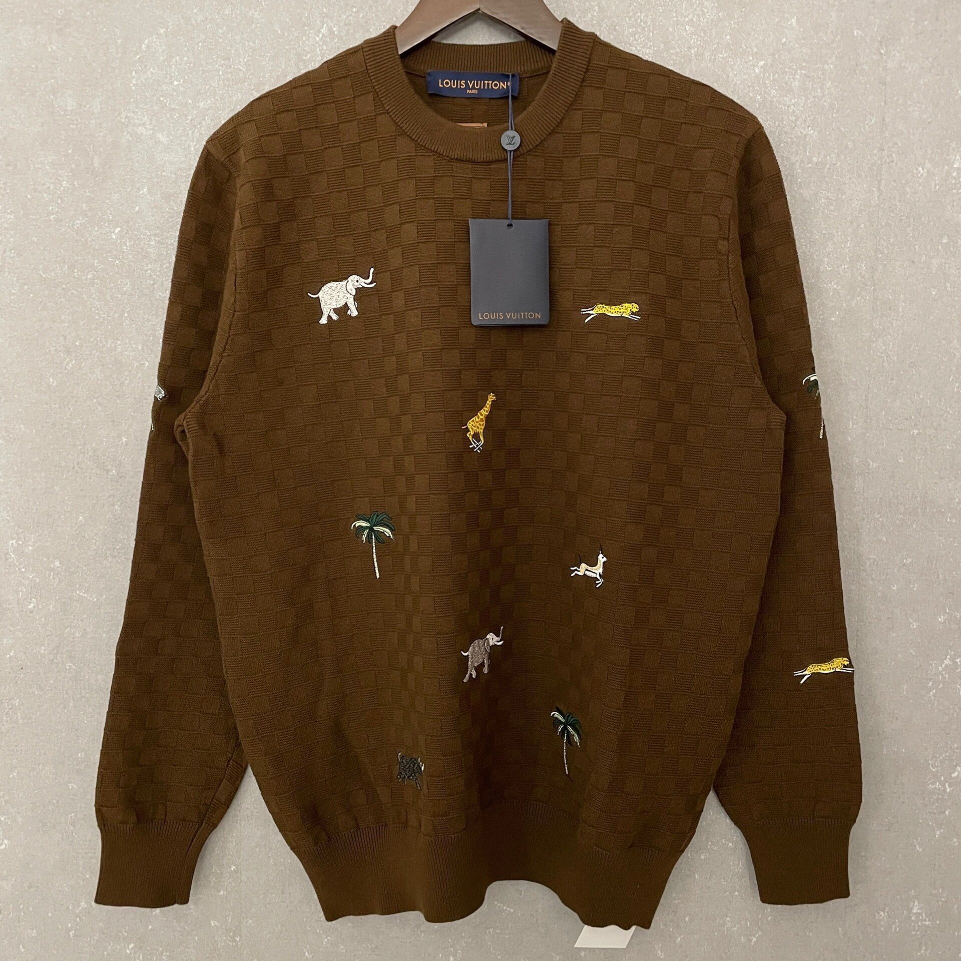 Louis Vuitton Louis Vuitton Animal Embroidered Damier Sweater Size M Size US M / EU 48-50 / 2 - 2 Thumbnail