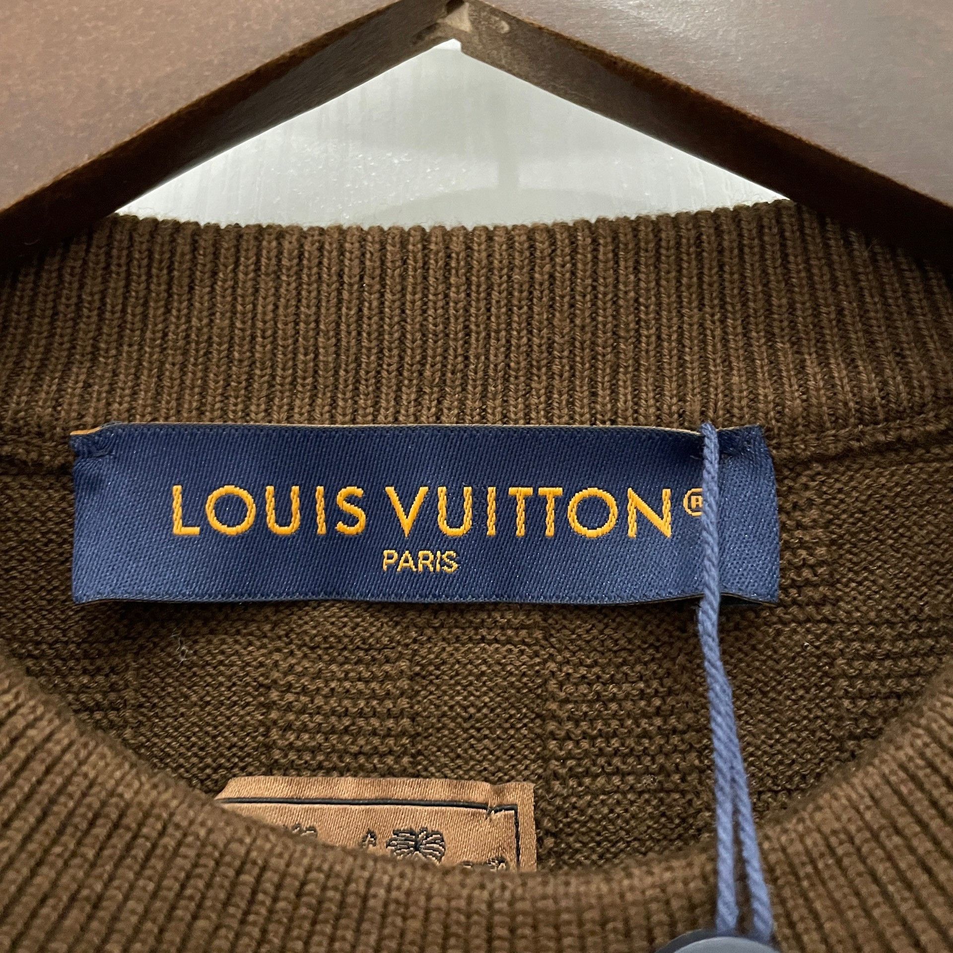 Louis Vuitton Louis Vuitton Animal Embroidered Damier Sweater Size M Size US M / EU 48-50 / 2 - 4 Thumbnail