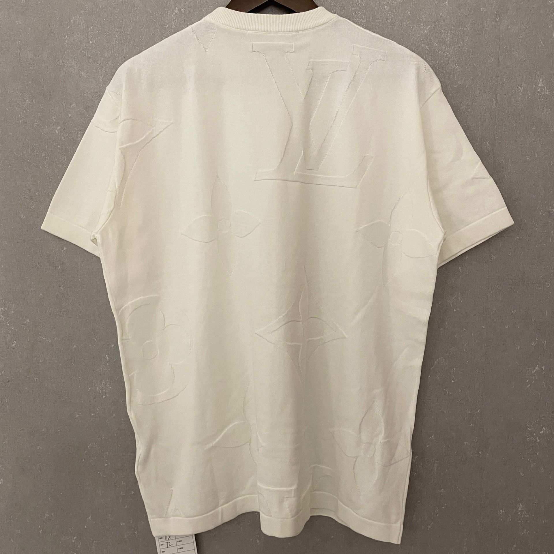 Louis Vuitton Louis Vuitton Embossed Monogram Knit T-Shirt XL Size US XL / EU 56 / 4 - 3 Thumbnail