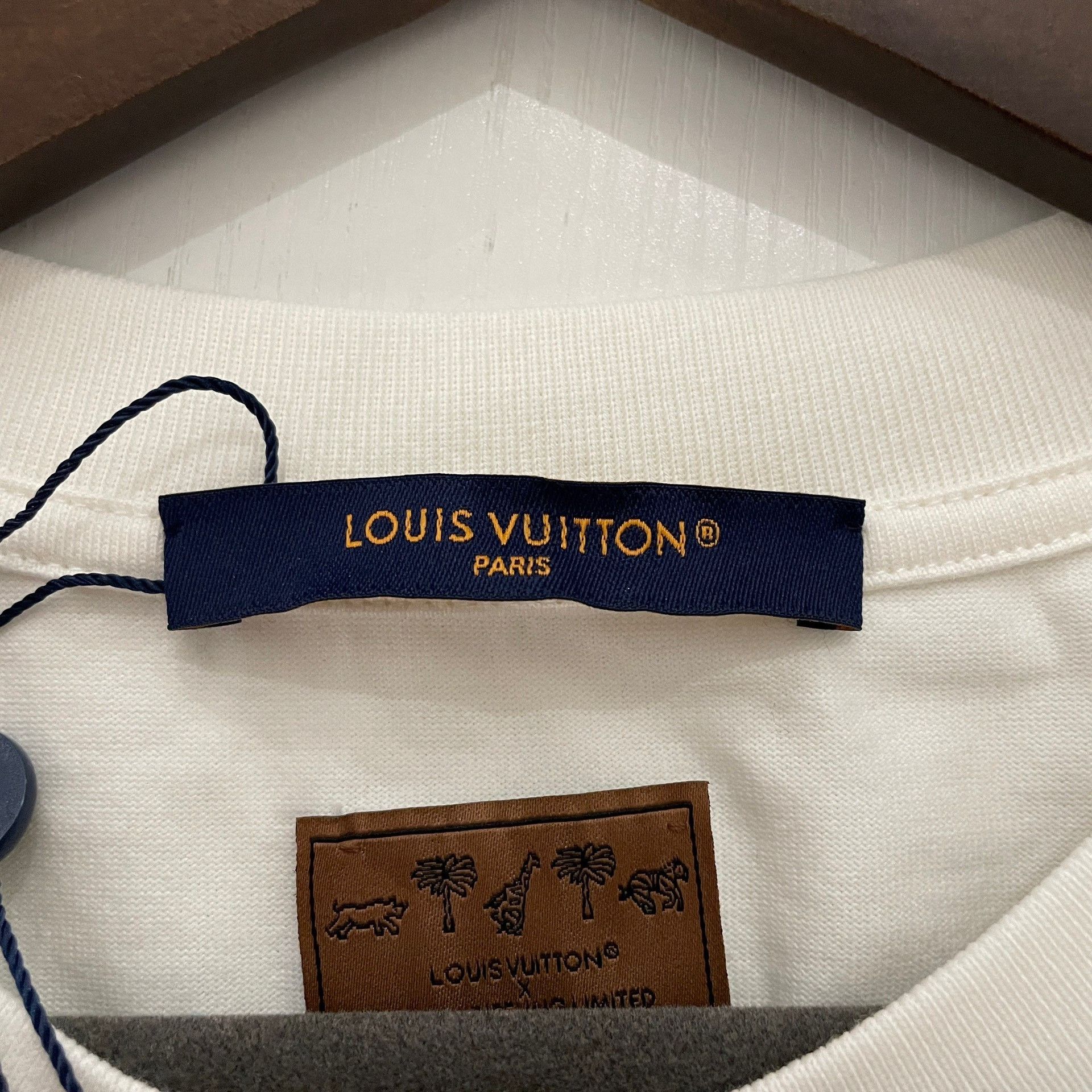 Louis Vuitton Louis Vuitton Embroidered Palm Tree T-Shirt Size L Size US L / EU 52-54 / 3 - 4 Thumbnail