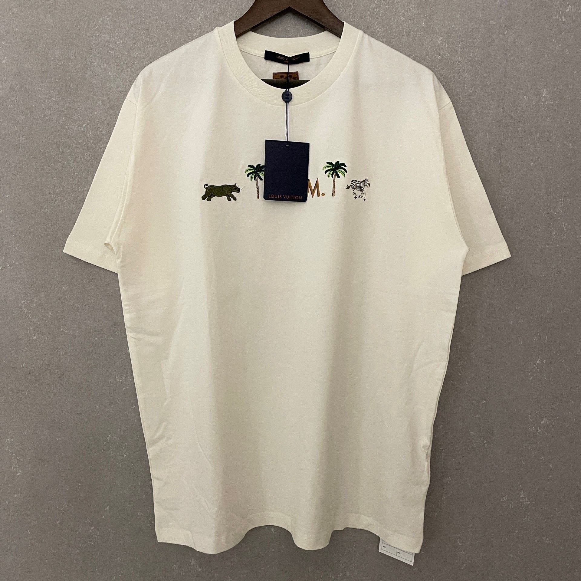 Louis Vuitton Louis Vuitton Embroidered Palm Tree T-Shirt Size L Size US L / EU 52-54 / 3 - 2 Thumbnail