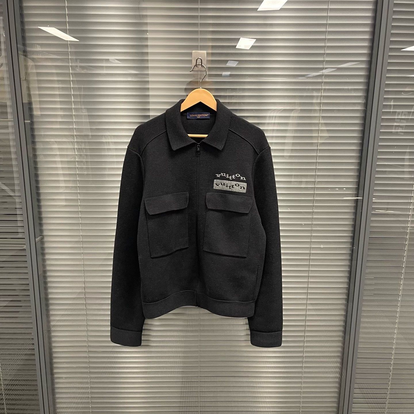 Louis Vuitton Louis Vuitton Logo Embroidered Wool Jacket Size L Size US L / EU 52-54 / 3 - 2 Thumbnail