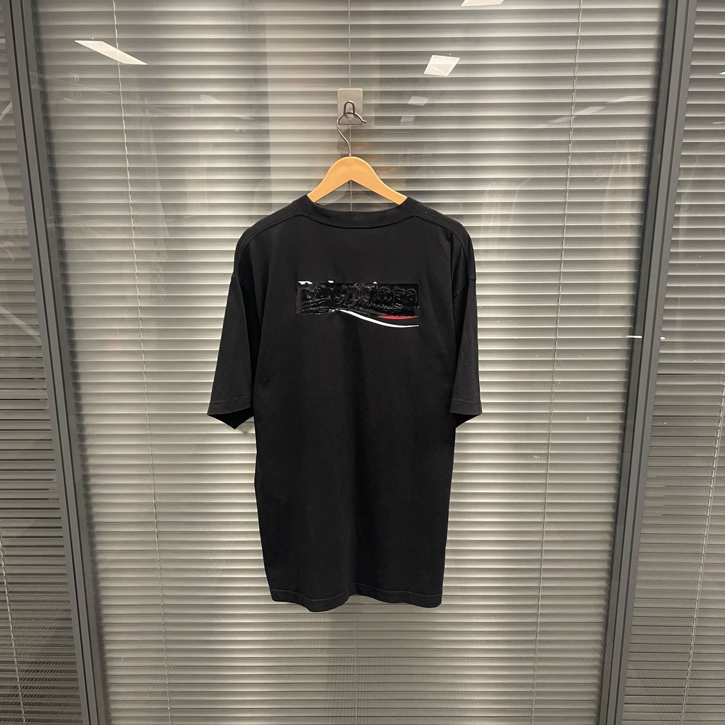 Balenciaga Balenciaga Gaffer Tape Logo T-Shirt S Size US S / EU 44-46 / 1 - 3 Thumbnail