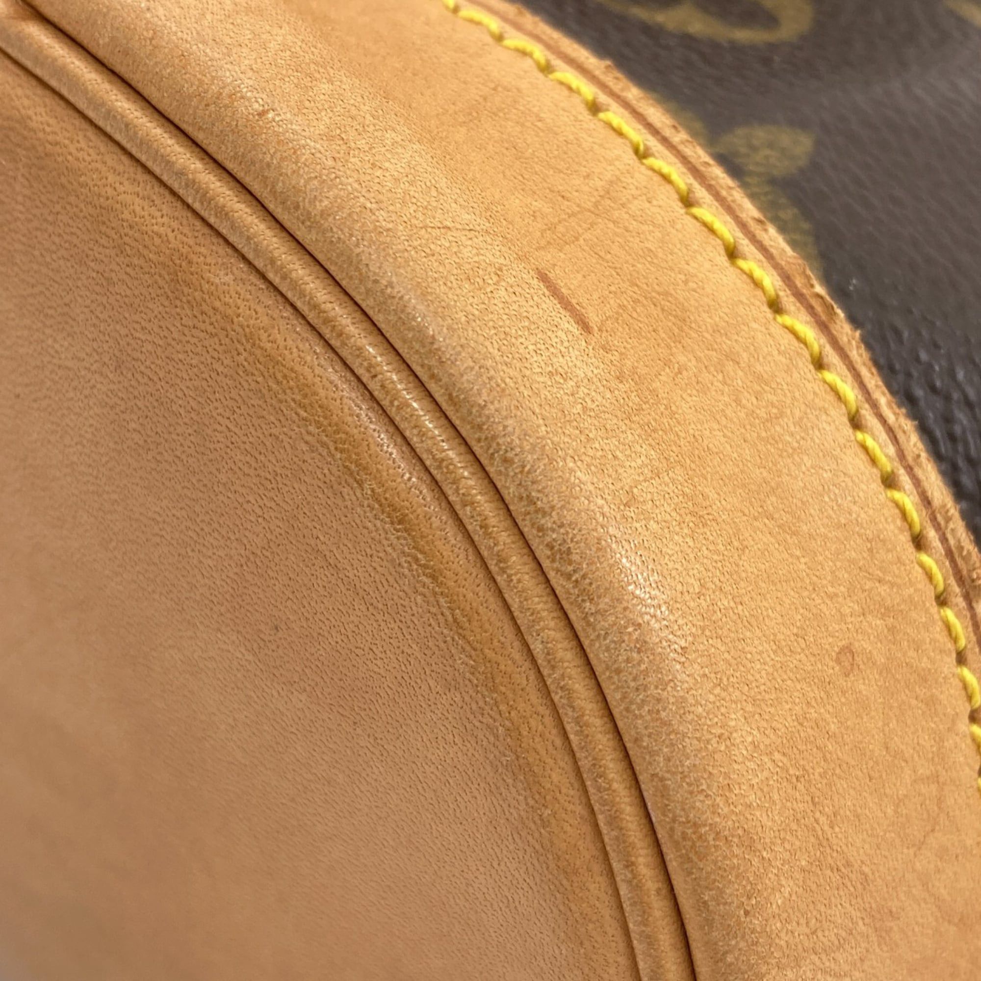 Louis Vuitton Louis Vuitton M51136 Montsouris MM Backpack/Daypack, Monogram Canvas, Women's LOUIS VUITTON Size ONE SIZE - 18 Thumbnail