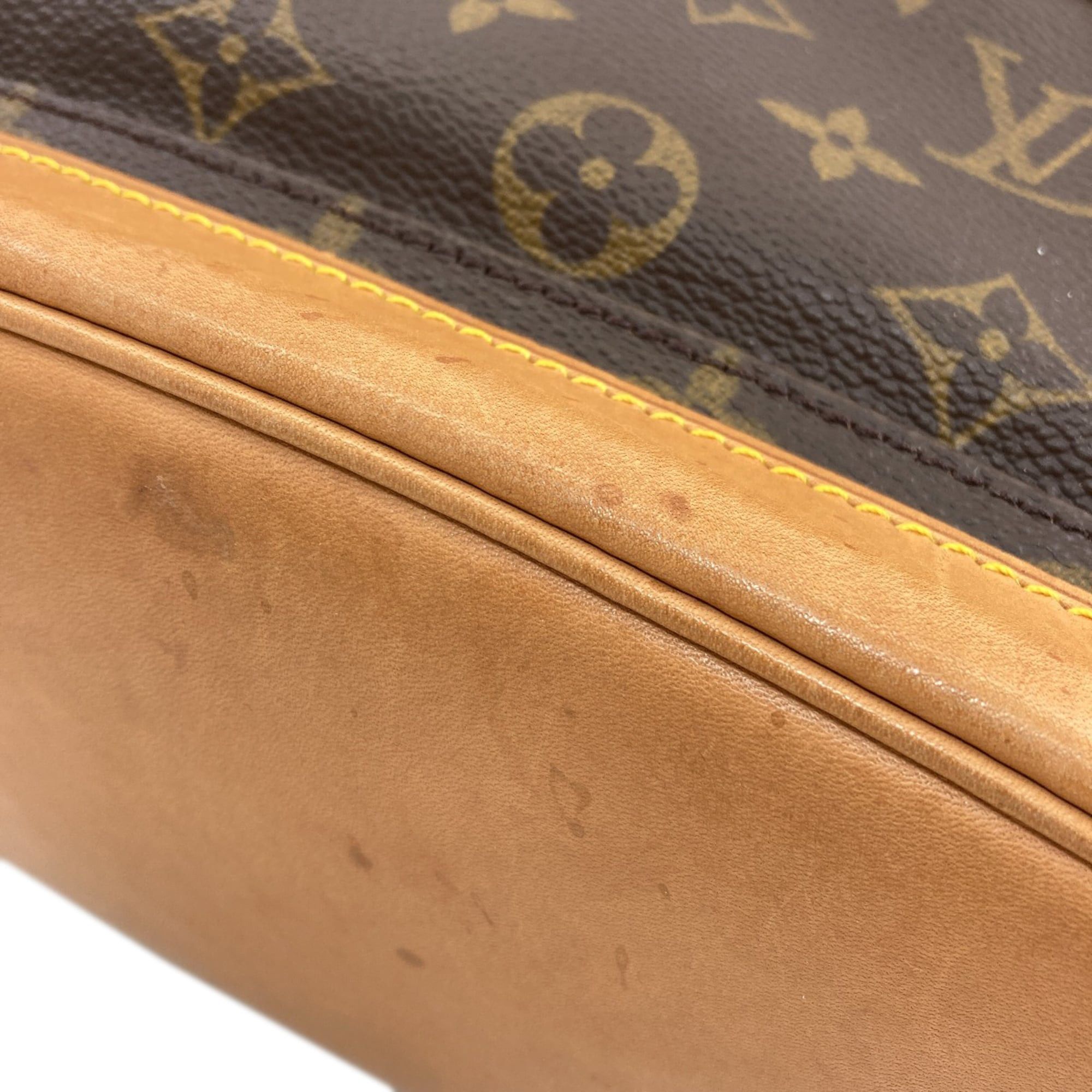 Louis Vuitton Louis Vuitton M51136 Montsouris MM Backpack/Daypack, Monogram Canvas, Women's LOUIS VUITTON Size ONE SIZE - 10 Thumbnail
