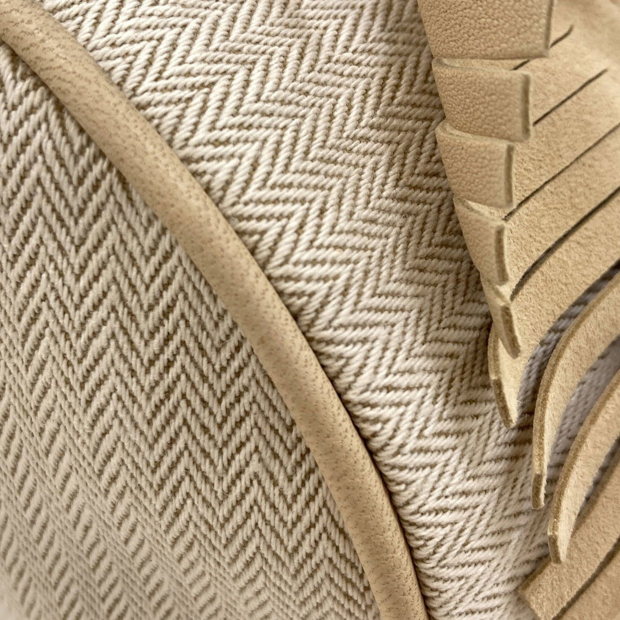 Hermes Hermes Tipi Shoulder Bag, Canvas, Women's Size ONE SIZE - 13 Thumbnail