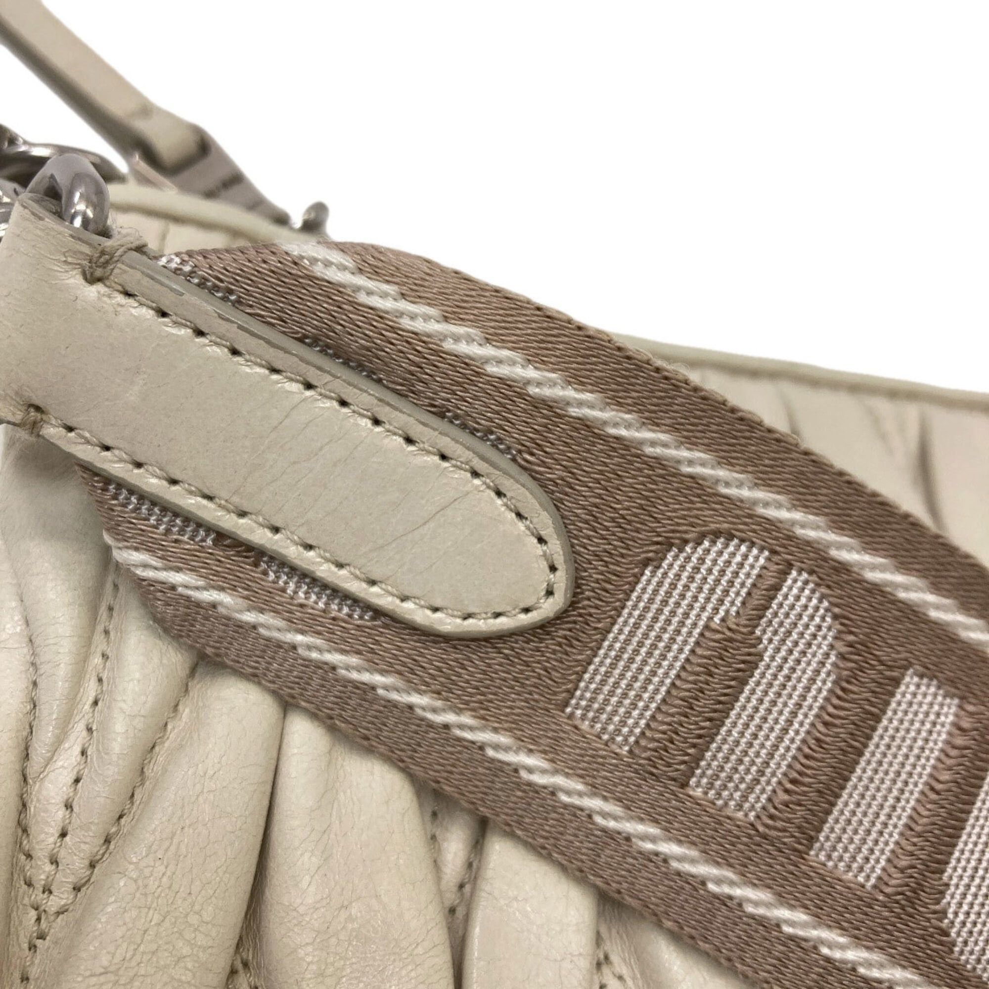 Miu Miu Miu Miu Miu Matelassé Shoulder Bag, Calfskin, Women's MIUMIU Size ONE SIZE - 15 Thumbnail