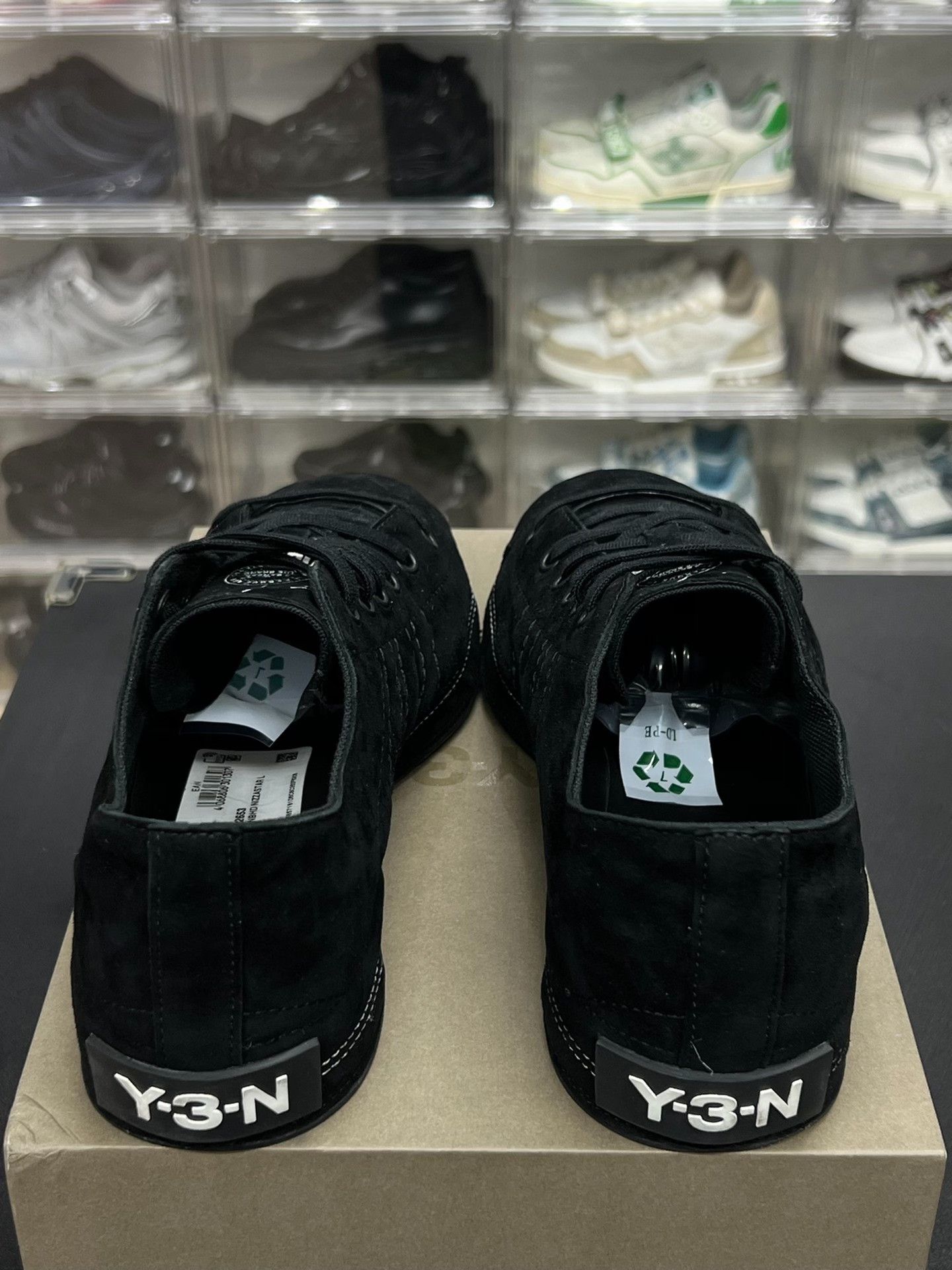 Y-3 Y-3 Suede Black Lowtop Sneakers 9.5 Men Size US 9.5 / EU 42-43 - 7 Thumbnail