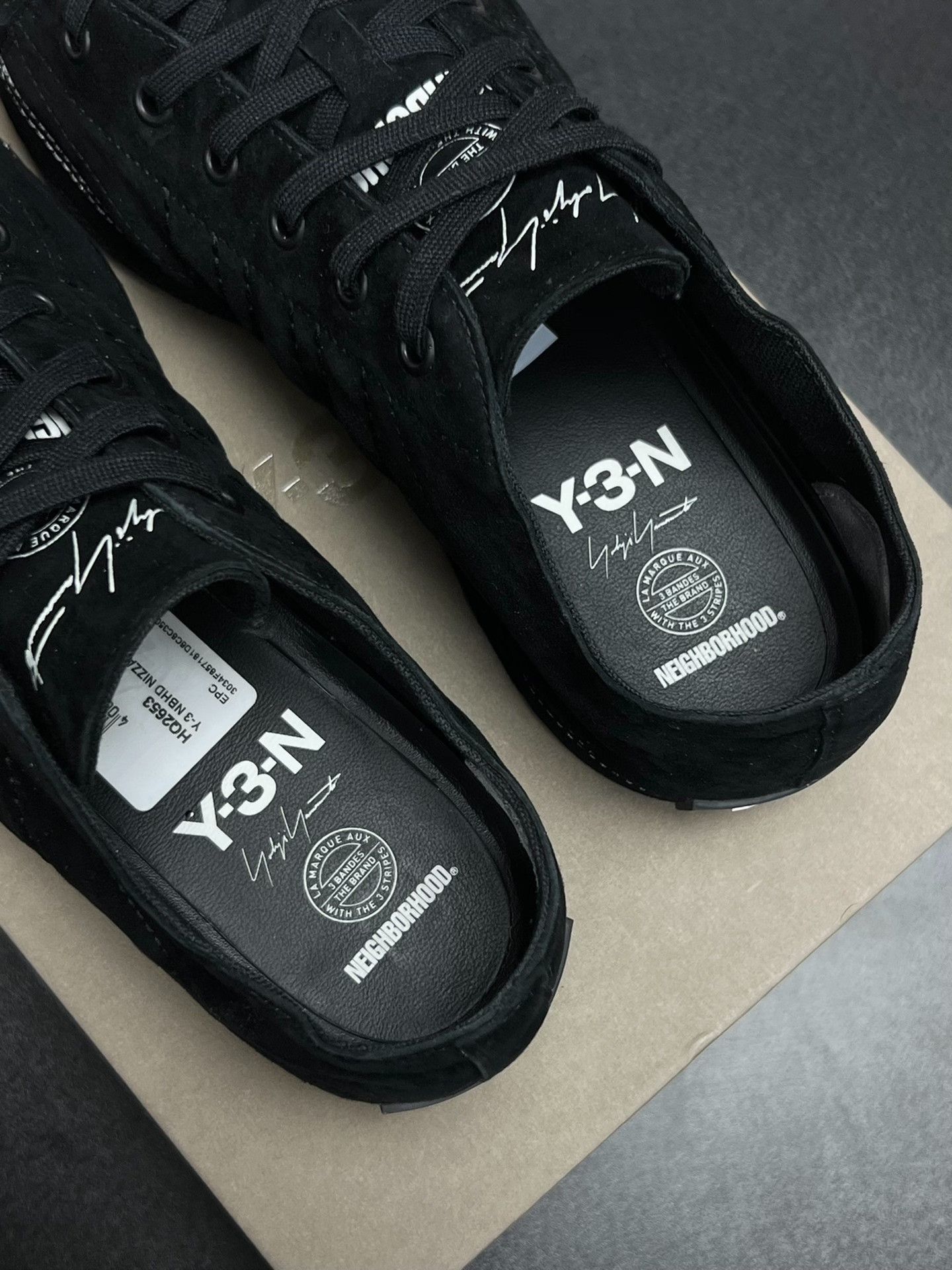 Y-3 Y-3 Suede Black Lowtop Sneakers 9.5 Men Size US 9.5 / EU 42-43 - 4 Thumbnail