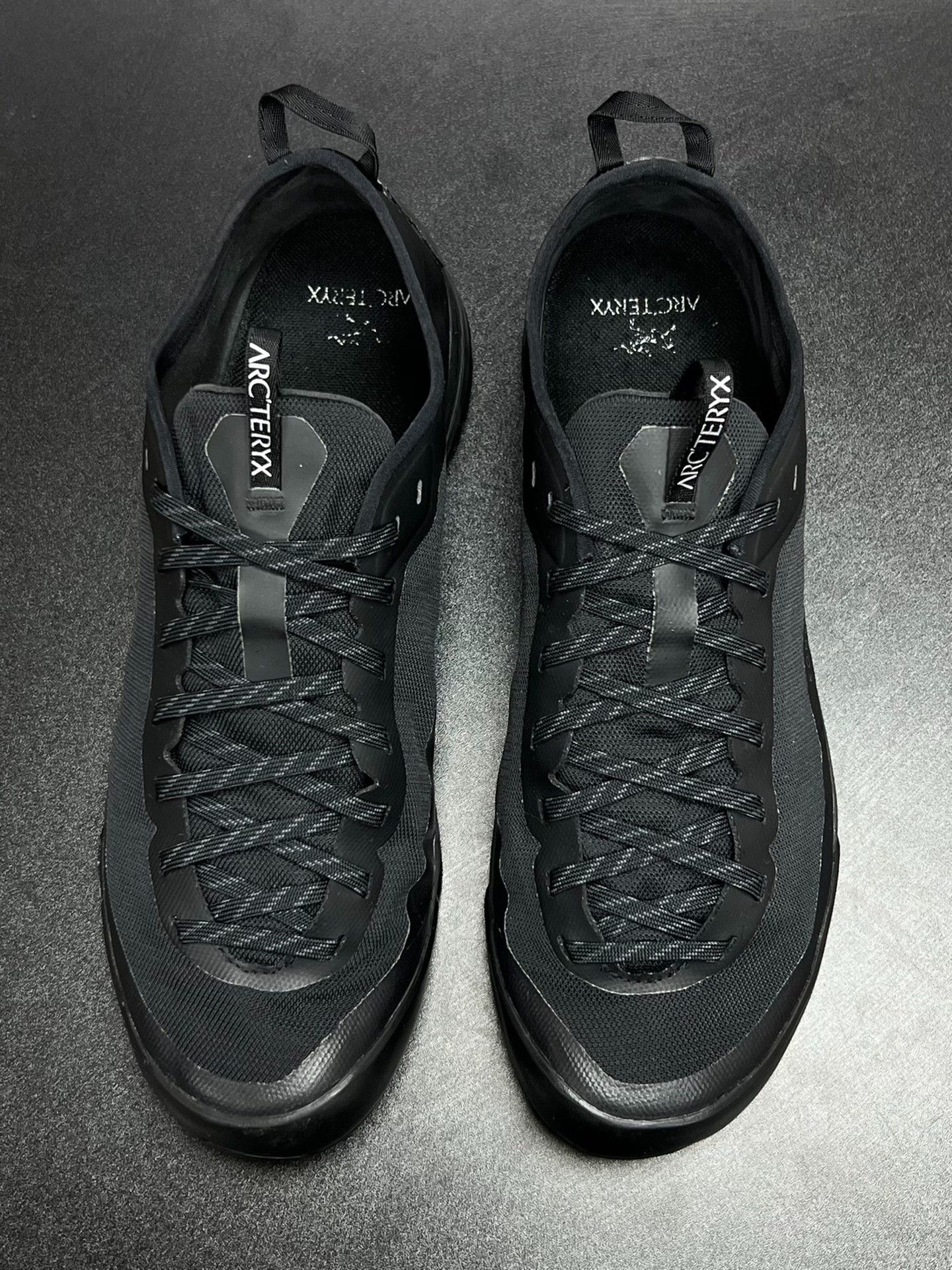 Arc'teryx Arc'teryx Black Lowtop Sneakers 9.5 Men Size US 9.5 / EU 42-43 - 3 Thumbnail