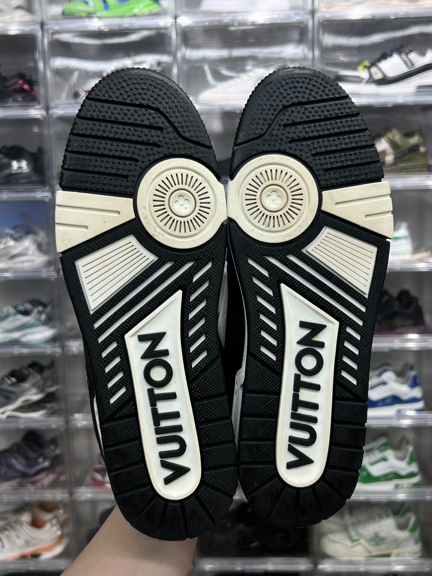 Louis Vuitton Louis Vuitton Training Denim Black Lowtop Sneakers 10.5 Men Size US 10.5 / EU 43-44 - 8 Thumbnail