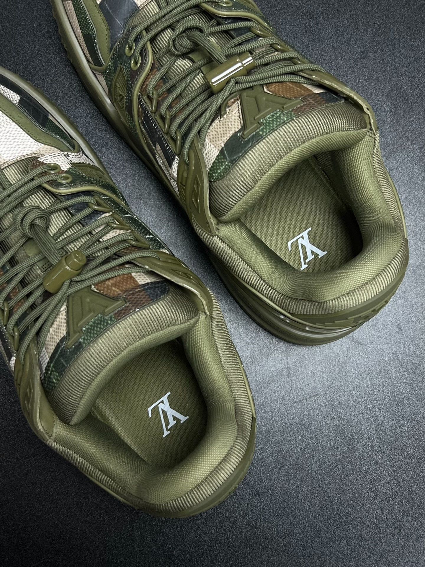 Louis Vuitton Louis Vuitton Training Camo Green Lowtop Sneakers 10 Men Size US 10 / EU 43 - 4 Thumbnail