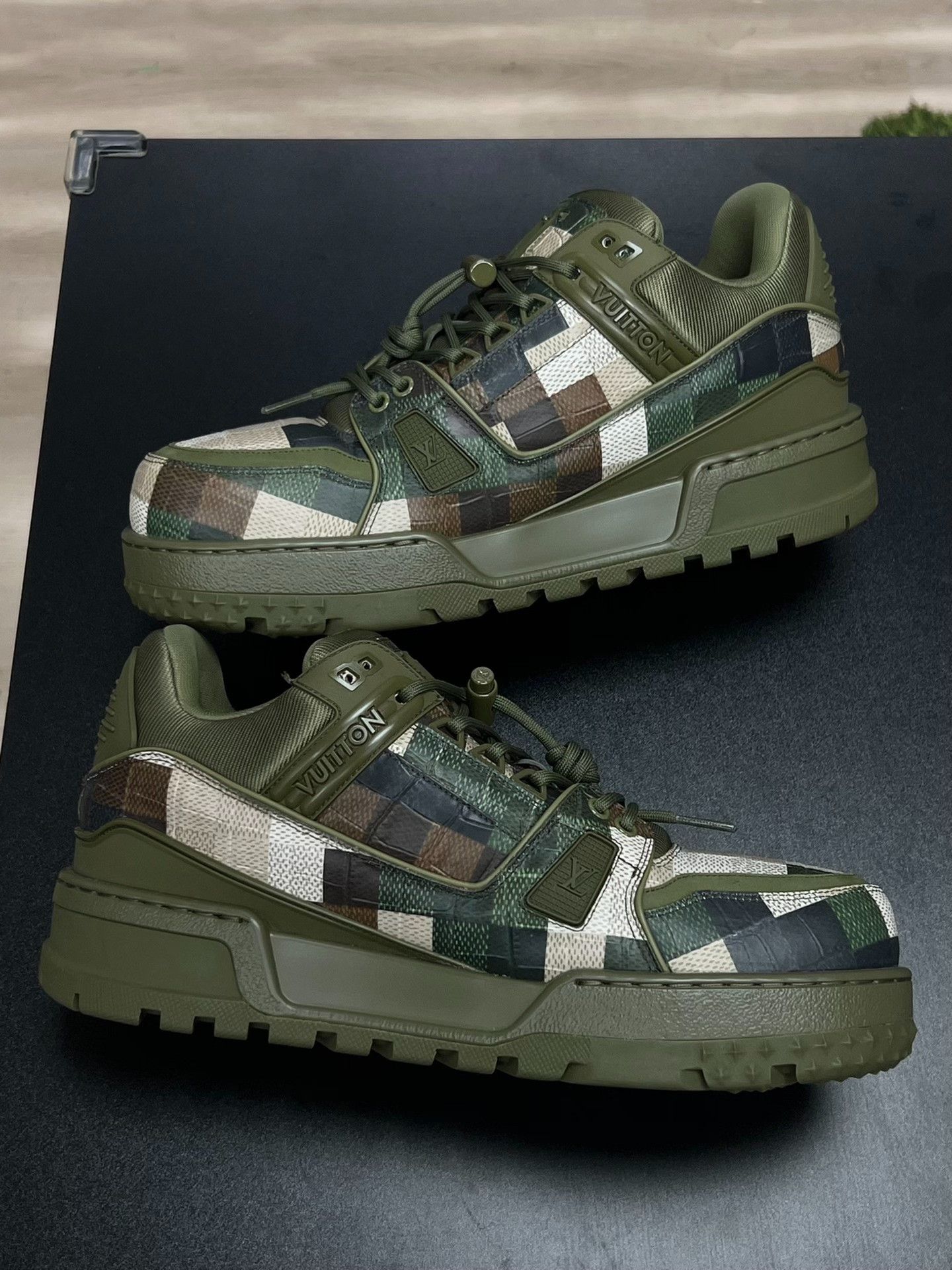 Louis Vuitton Louis Vuitton Training Camo Green Lowtop Sneakers 10 Men Size US 10 / EU 43 - 6 Thumbnail