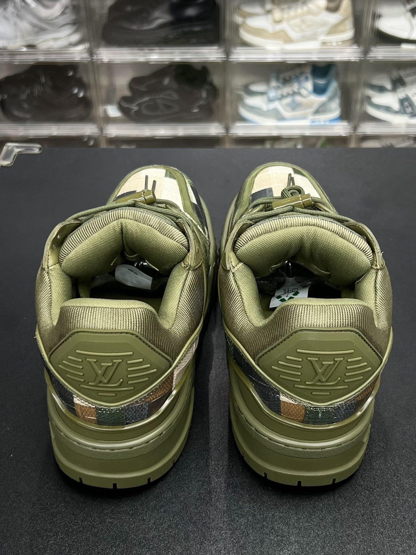 Louis Vuitton Louis Vuitton Training Camo Green Lowtop Sneakers 6 Men Size US 6 / EU 39 - 7 Thumbnail