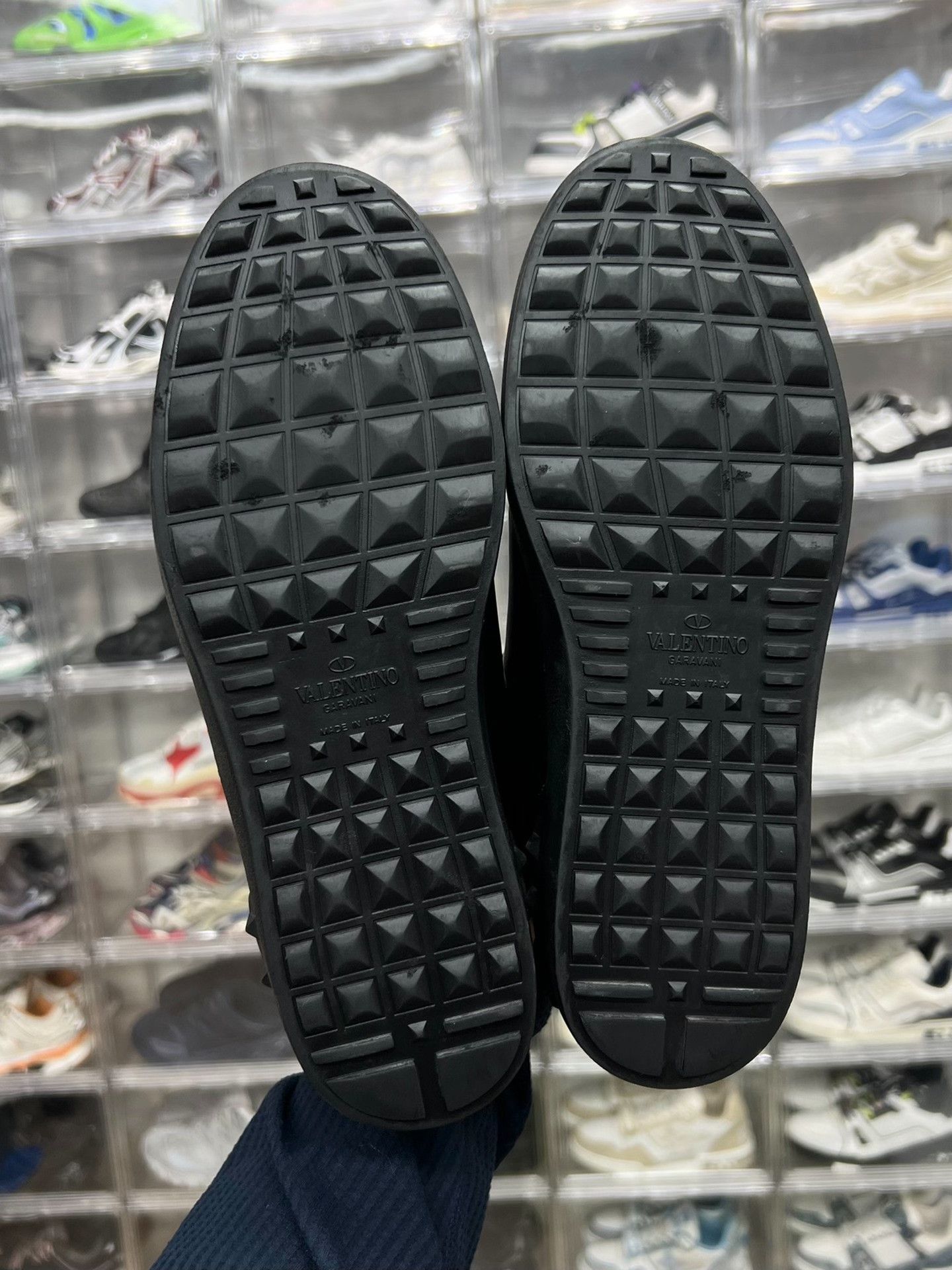 Valentino Valentino Black Lowtop Sneakers 8 Men Size US 8 / EU 41 - 8 Thumbnail
