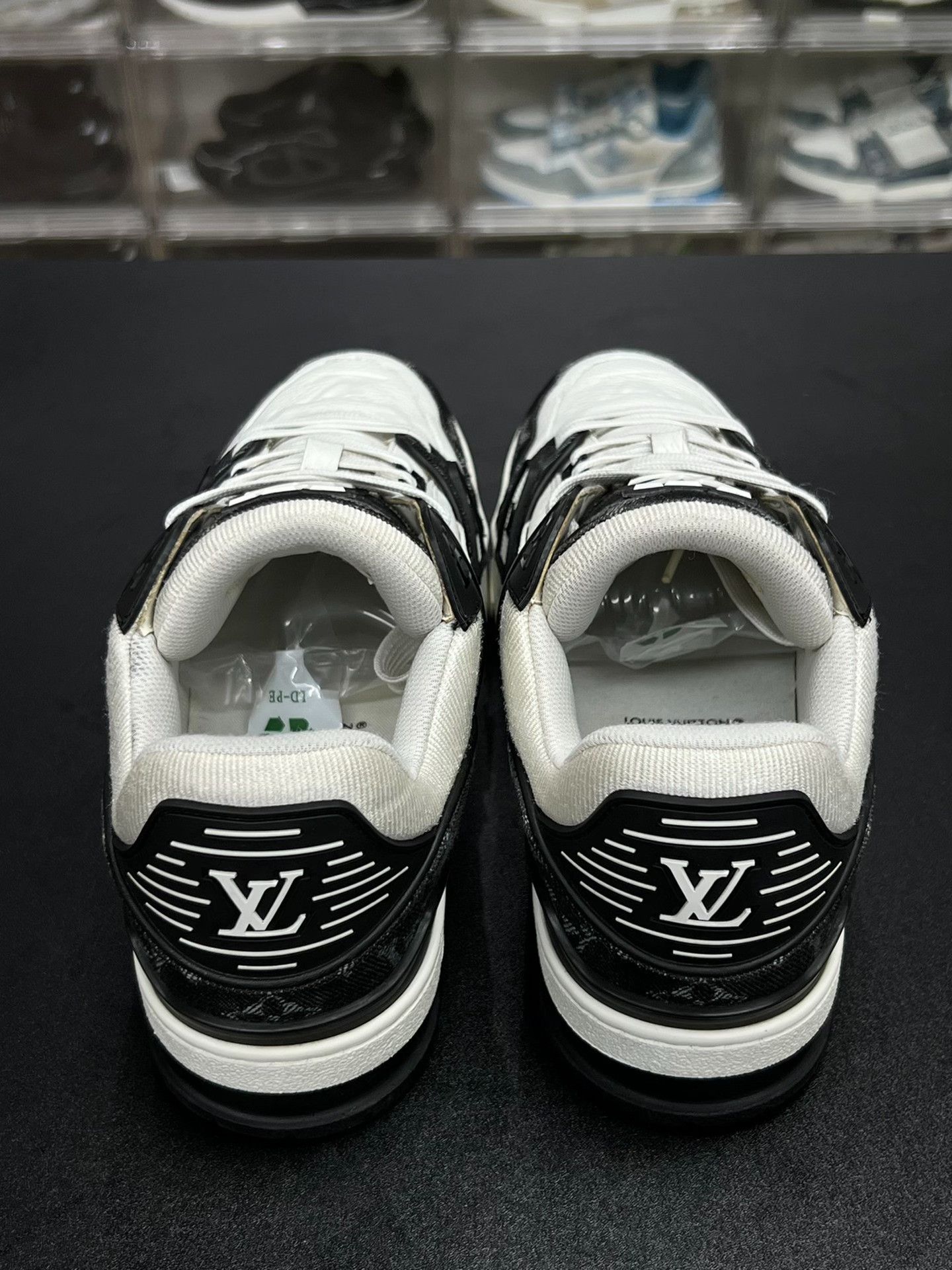 Louis Vuitton Louis Vuitton Training Denim Black Lowtop Sneakers 5 Men Size US 5 / EU 37 - 7 Thumbnail