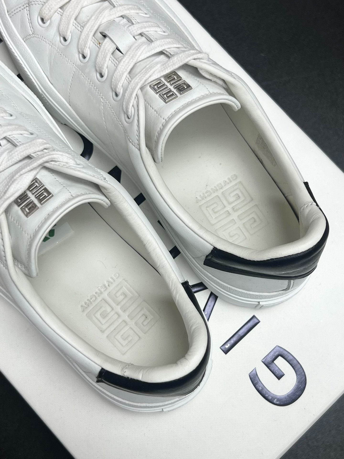 Givenchy Givenchy Lowtop Sneakers 8 Men Size US 8 / EU 41 - 4 Thumbnail