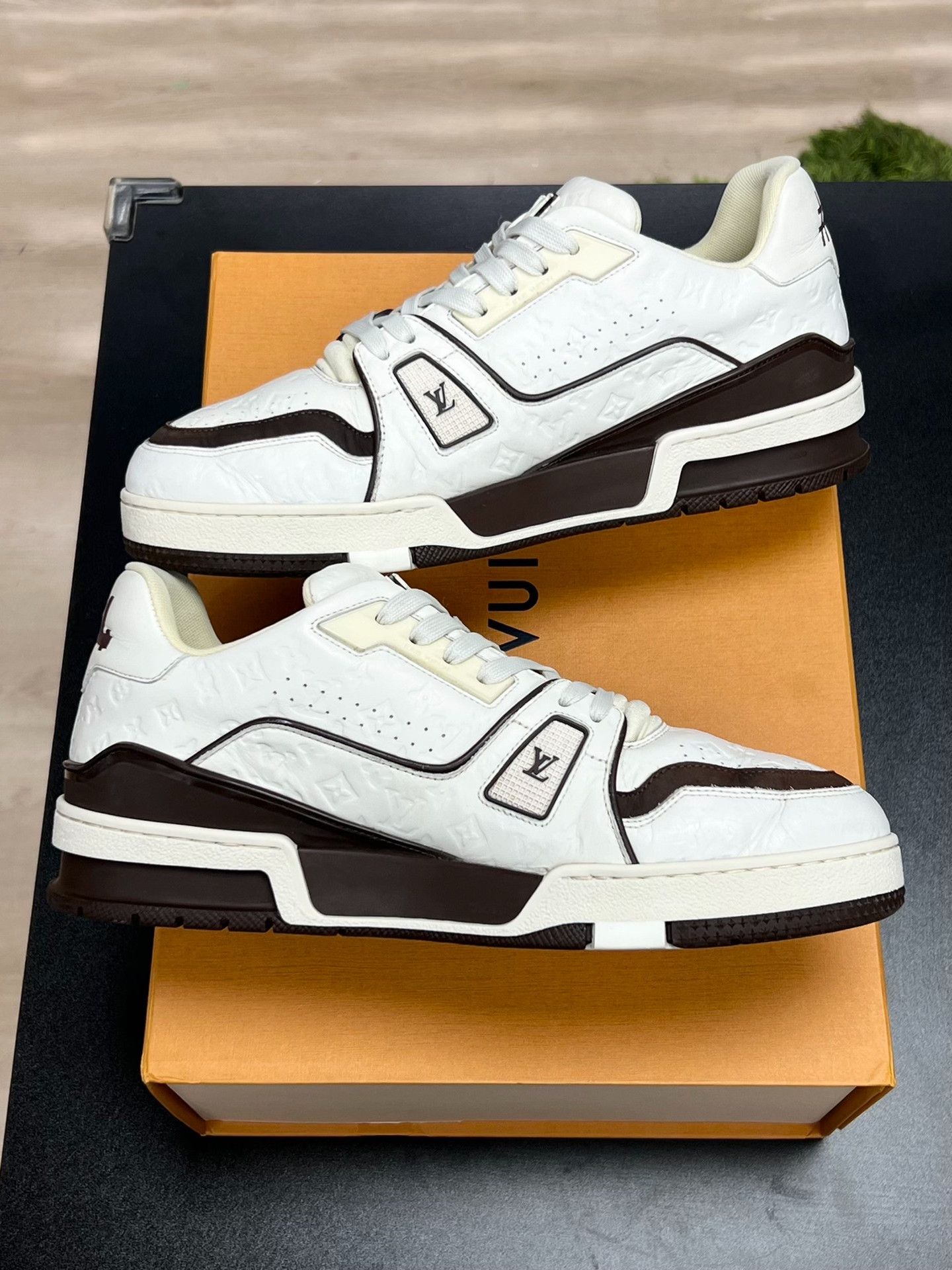 Louis Vuitton Louis Vuitton Training Brown Lowtop Sneakers 7 Men Size US 7 / EU 40 - 6 Thumbnail