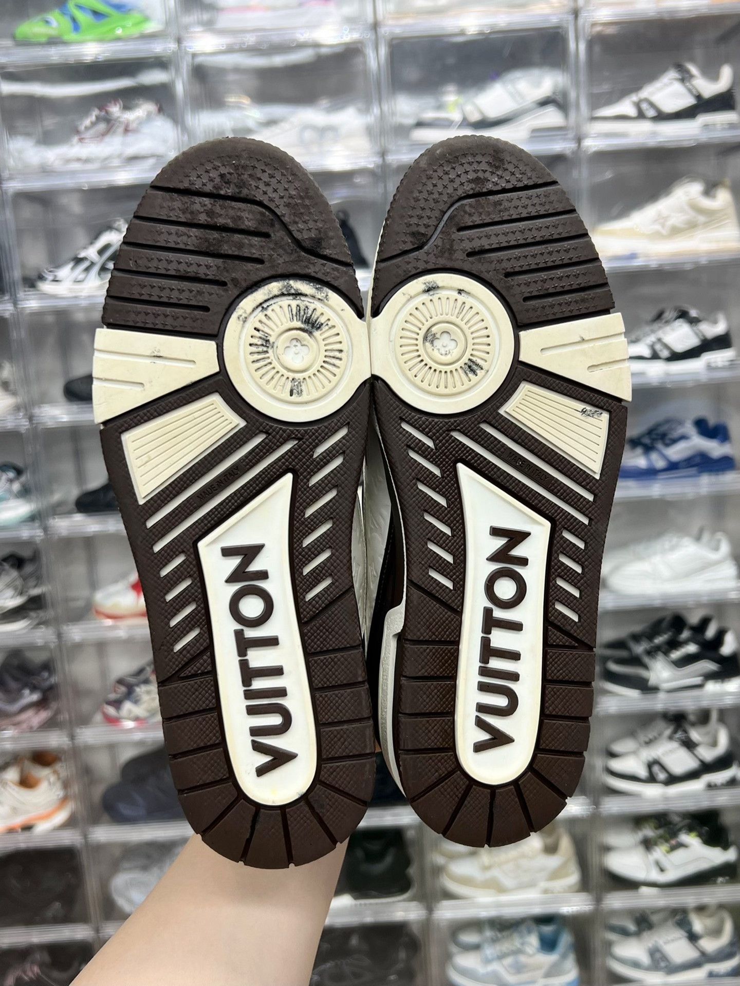 Louis Vuitton Louis Vuitton Training Brown Lowtop Sneakers 7 Men Size US 7 / EU 40 - 8 Thumbnail