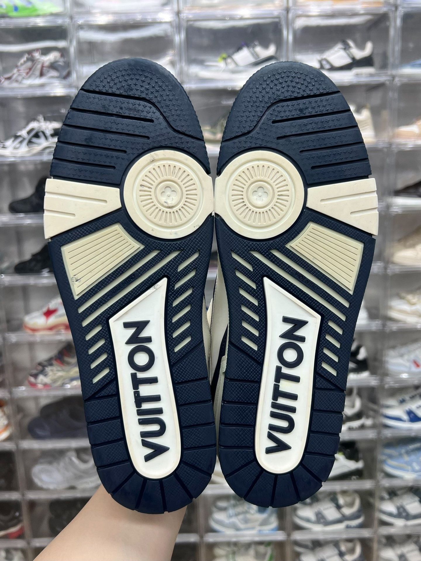 Louis Vuitton Louis Vuitton Training Blue Lowtop Sneakers 10.5 Men Size US 10.5 / EU 43-44 - 8 Thumbnail