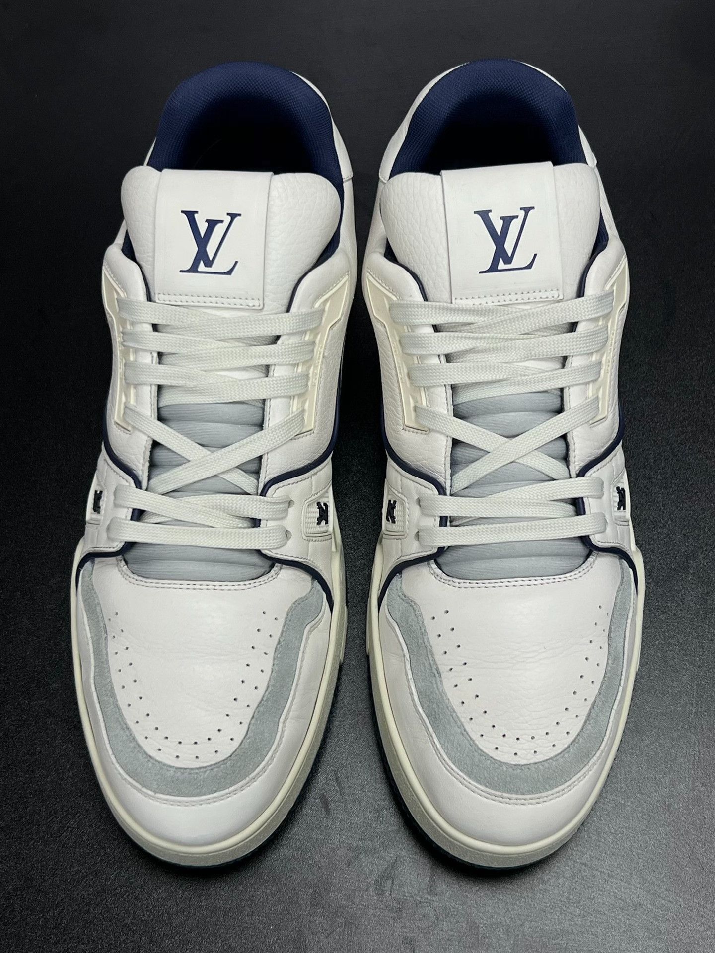 Louis Vuitton Louis Vuitton Training Blue Lowtop Sneakers 10.5 Men Size US 10.5 / EU 43-44 - 3 Thumbnail
