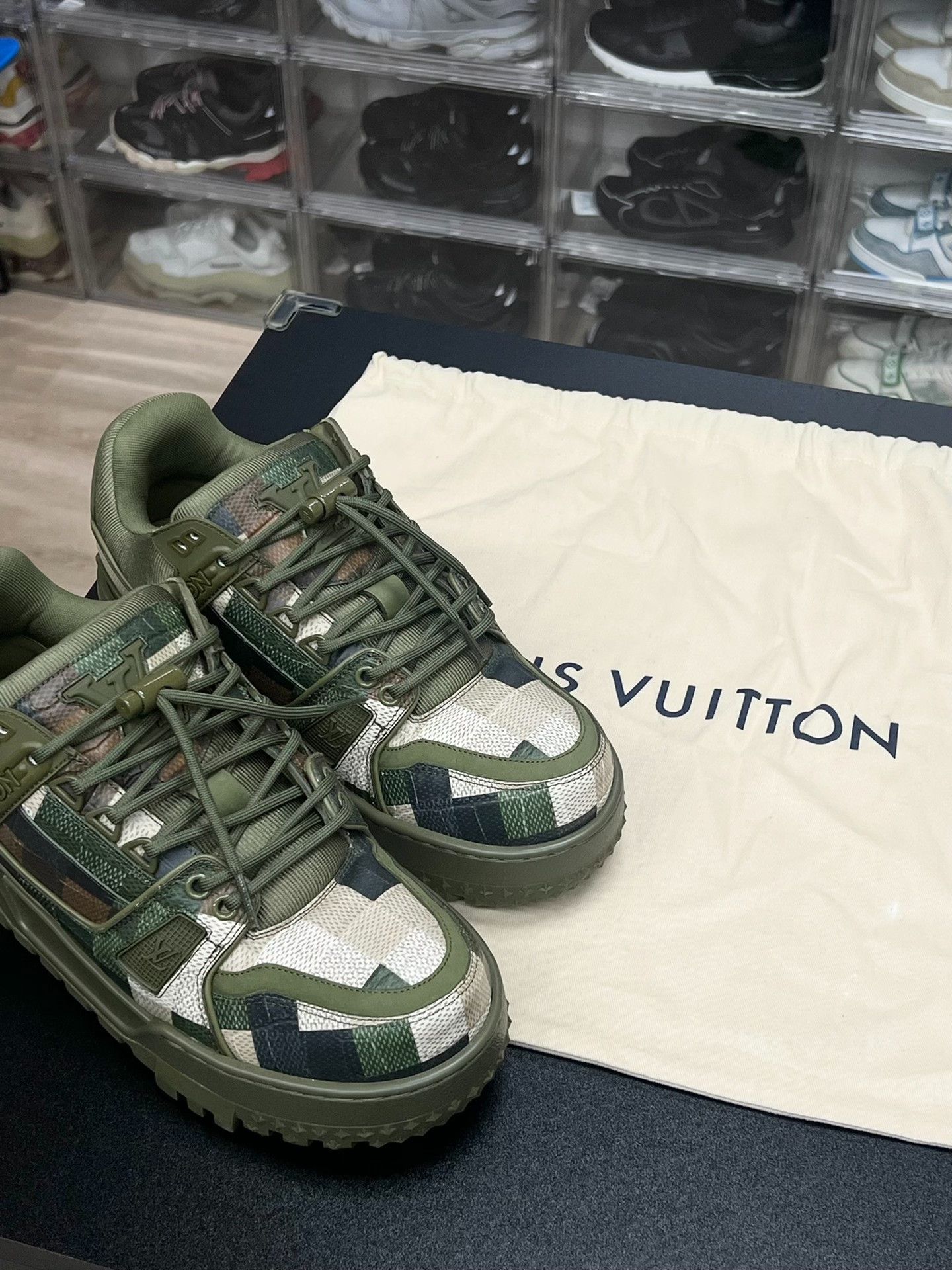 Louis Vuitton Louis Vuitton Training Camo Green Lowtop Sneakers 6.5 Men Size US 6.5 / EU 39-40 - 7 Thumbnail