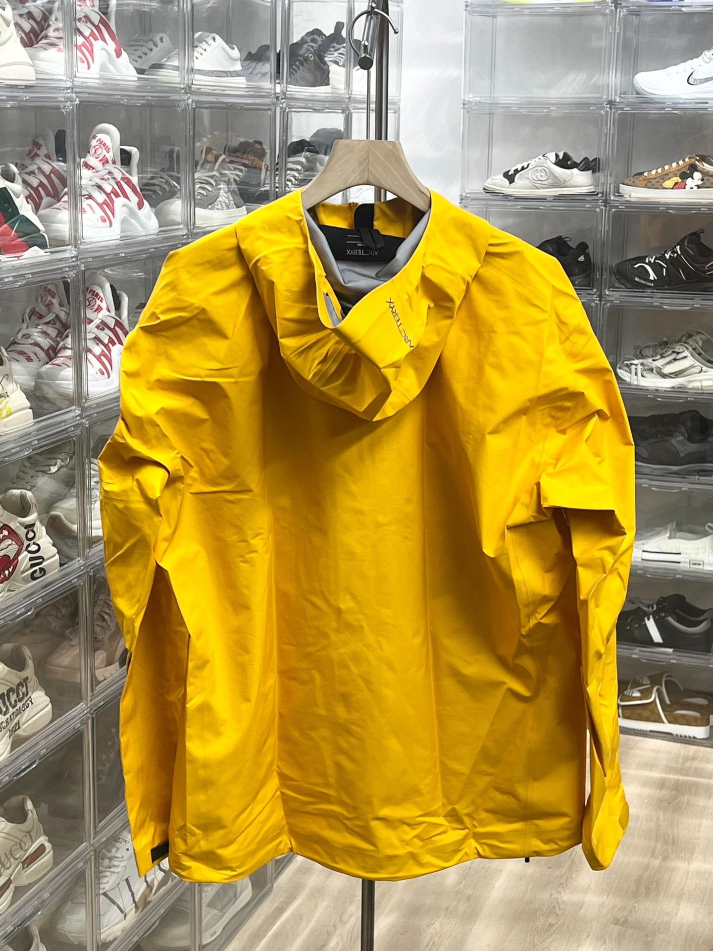 Arc'teryx Arc'teryx Orange Raincoat xl Men Size US XL / EU 56 / 4 - 4 Thumbnail