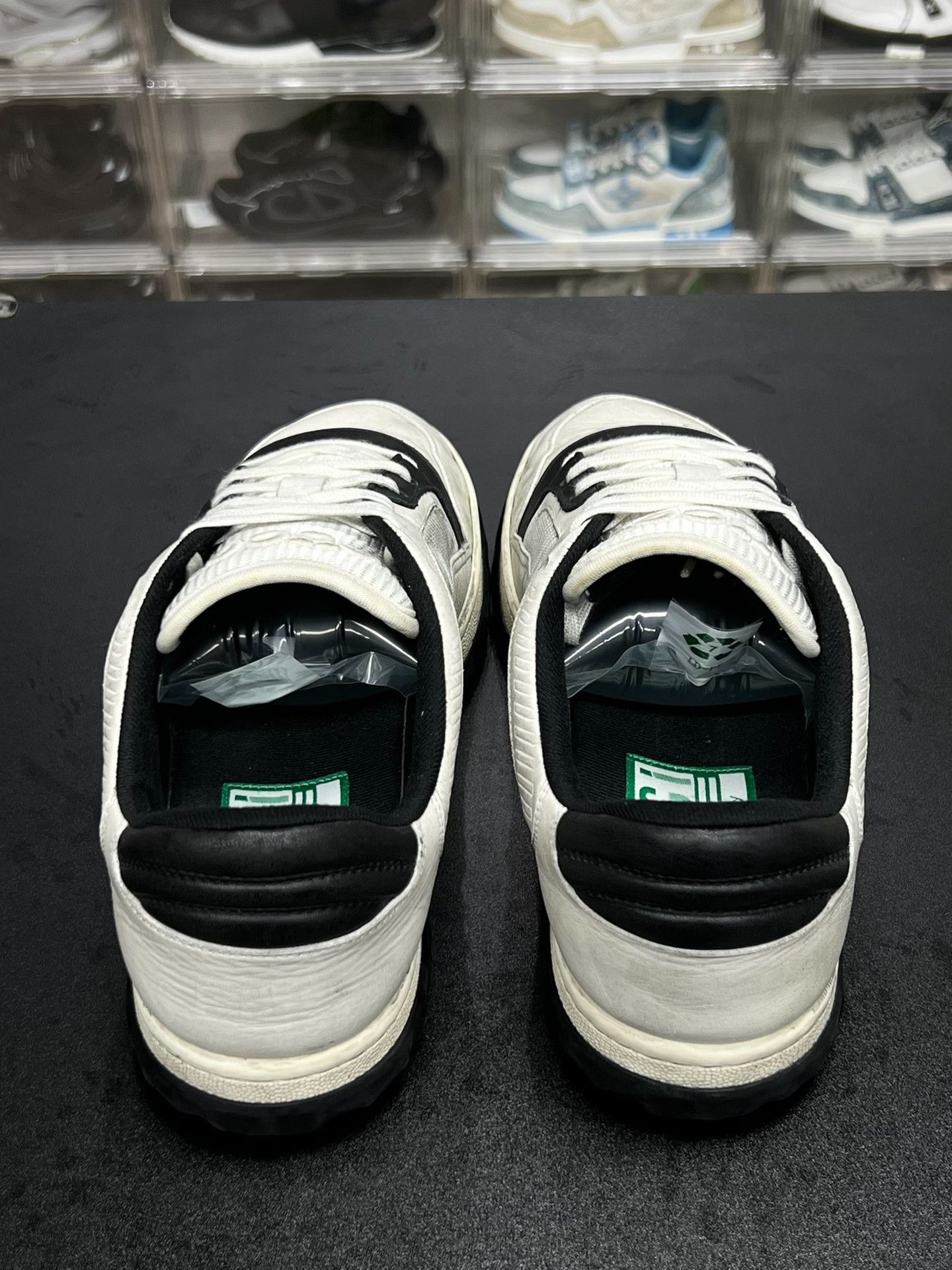 Gucci Gucci Distressed Black Lowtop Sneakers 6.5 Men Size US 6.5 / EU 39-40 - 7 Thumbnail