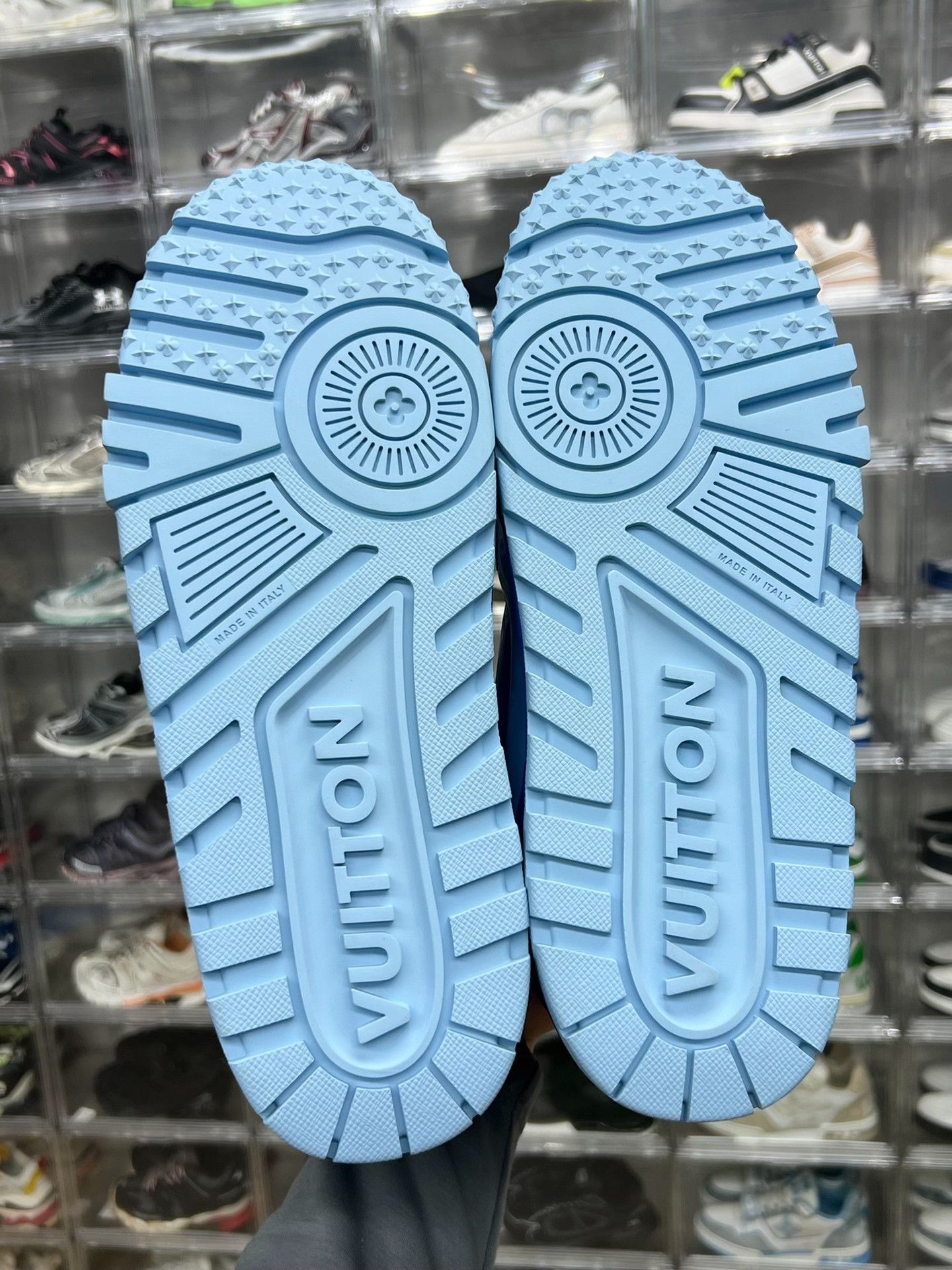 Louis Vuitton Louis Vuitton Training Blue Lowtop Sneakers 12 Men Size US 12 / EU 45 - 8 Thumbnail