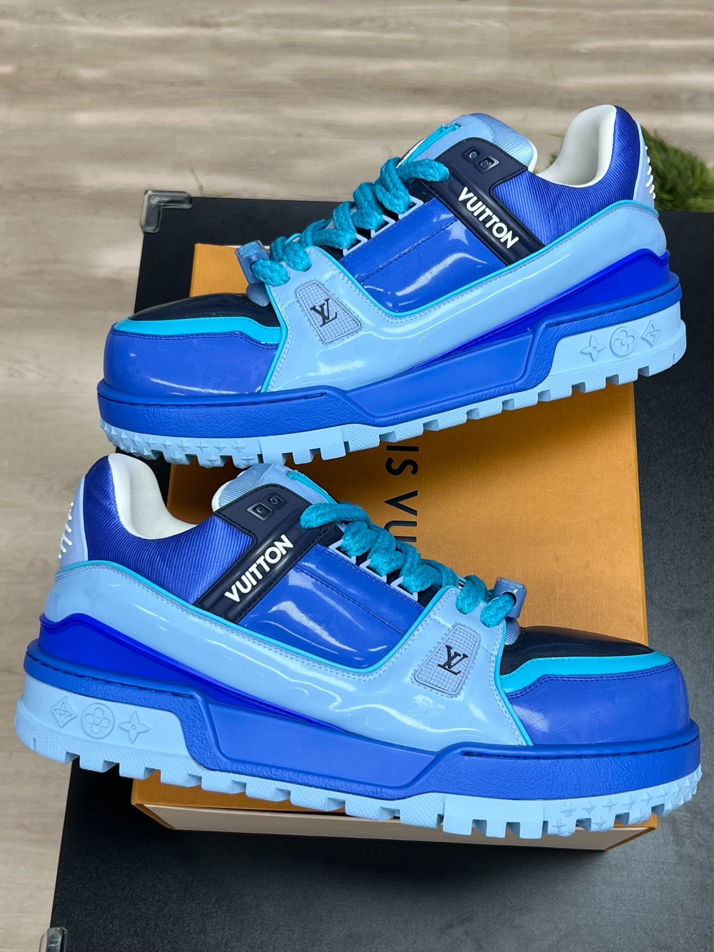 Louis Vuitton Louis Vuitton Training Blue Lowtop Sneakers 12 Men Size US 12 / EU 45 - 5 Thumbnail