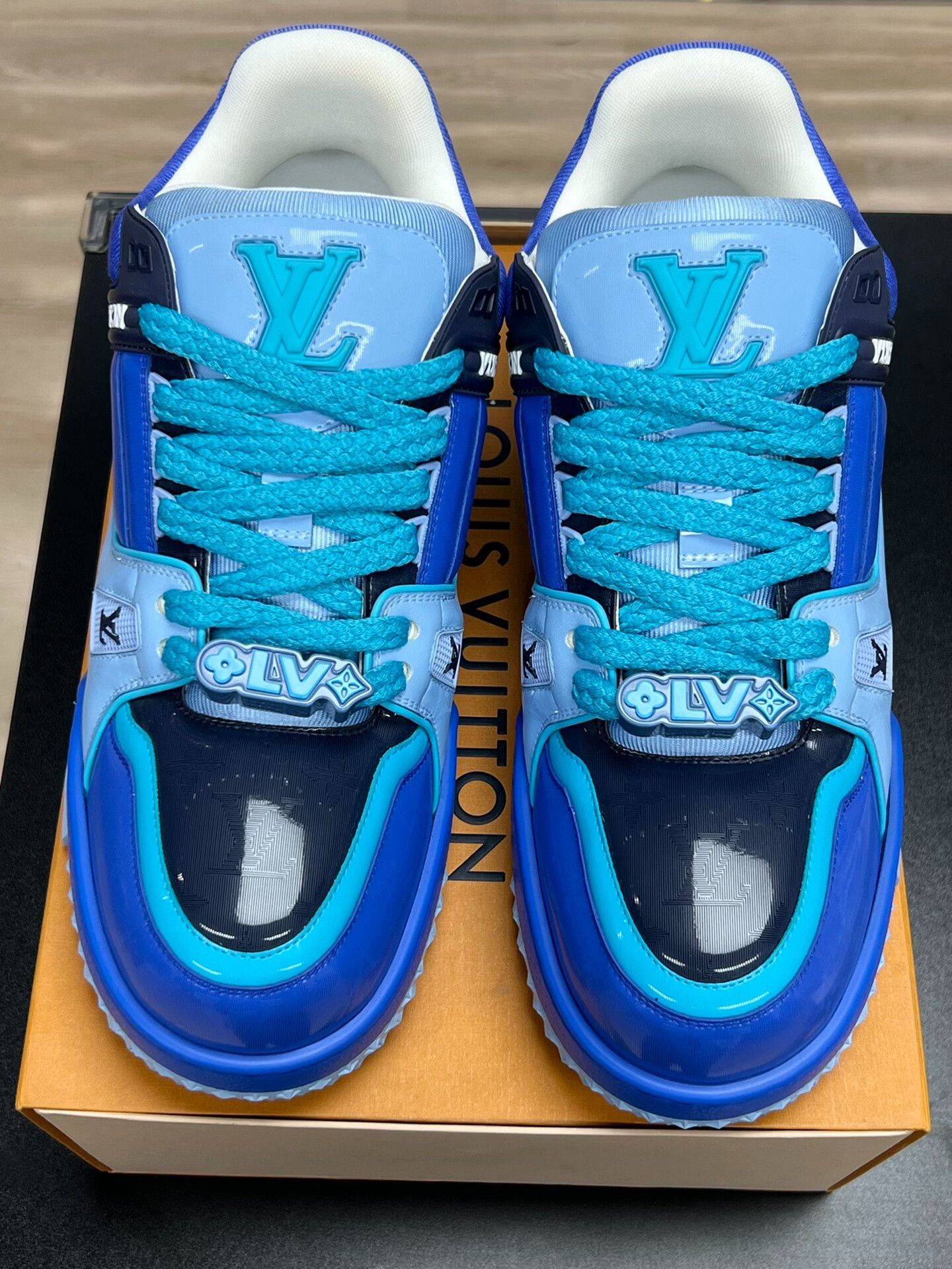 Louis Vuitton Louis Vuitton Training Blue Lowtop Sneakers 12 Men Size US 12 / EU 45 - 3 Thumbnail