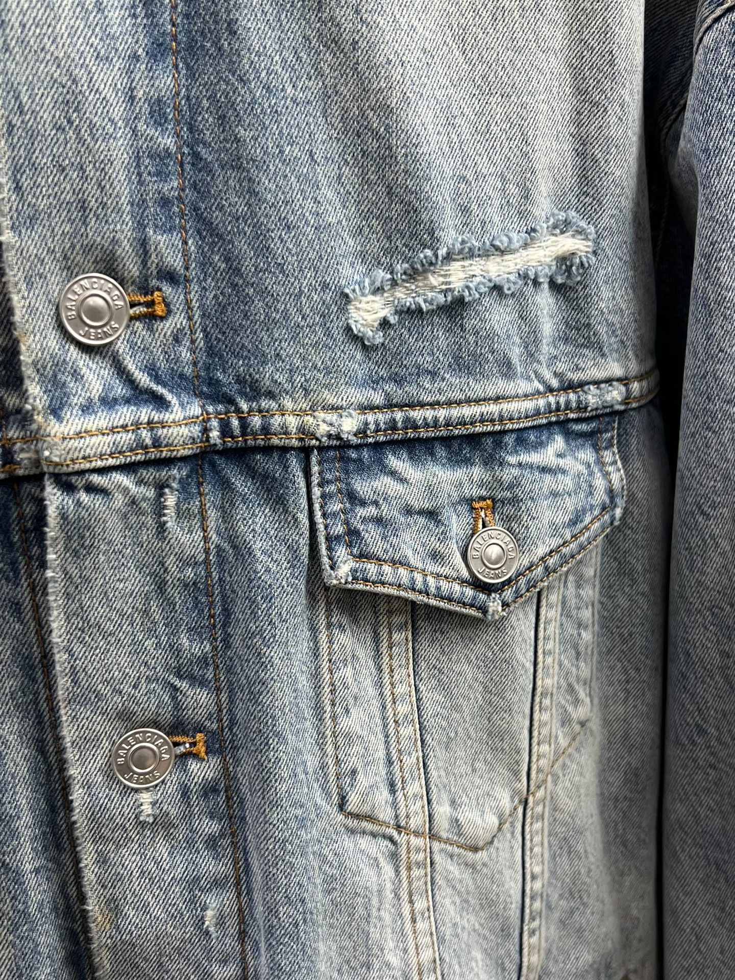 Balenciaga Balenciaga Denim Blue Light Jacket xs Men Size US XS / EU 42 / 0 - 3 Thumbnail